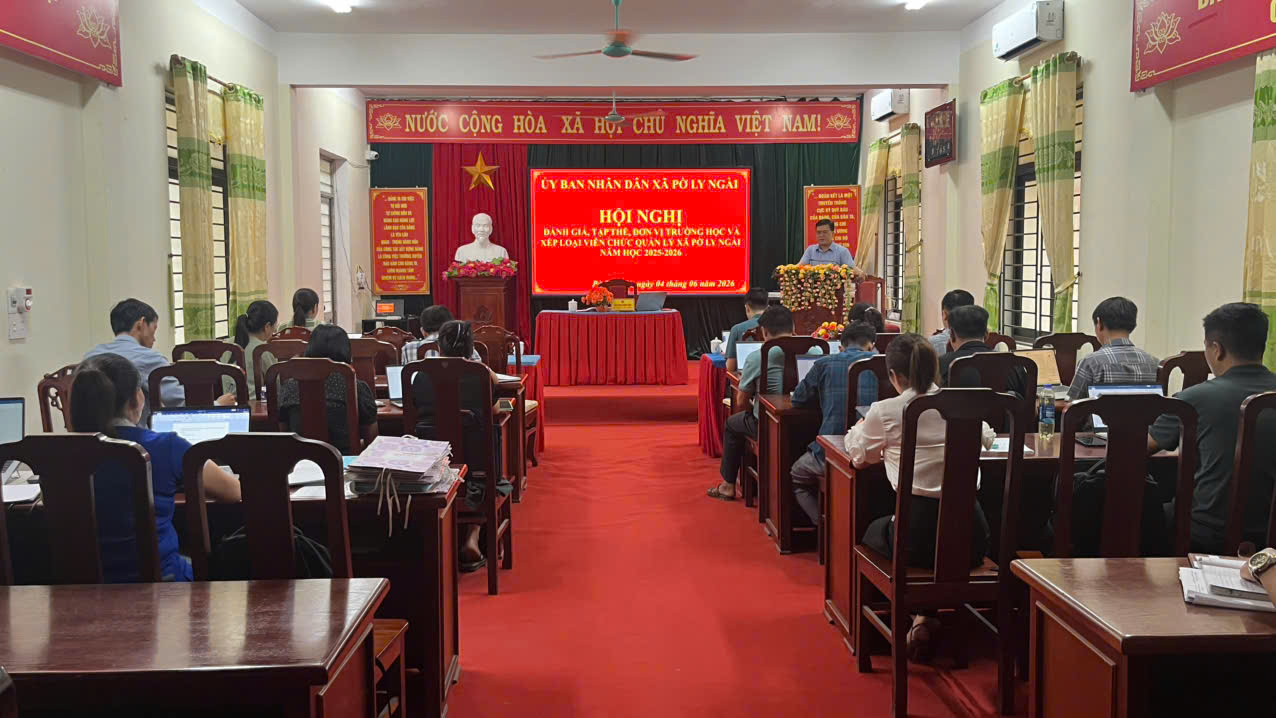 Hội nghị đánh giá tập thể, đơn vị trường học và xếp loại viên chức quản lý xã Pờ Ly Ngài năm học 2025- 2026