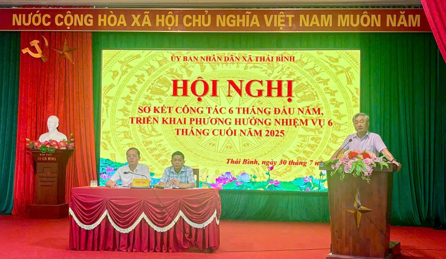 ỦY BAN NHÂN DÂN XÃ THÁI BÌNH TỔ CHỨC HỘI NGHỊ SƠ KẾT CÔNG TÁC 6 THÁNG ĐẦU NĂM; TRIỂN KHAI PHƯƠNG HƯỚNG NHIỆM VỤ 6 THÁNG CUỐI NĂM 2025