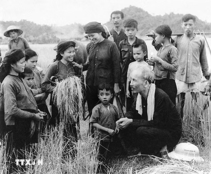 Chủ tịch Hồ Chí Minh: Từ khát vọng cứu nước đến giải phóng dân tộc, con người