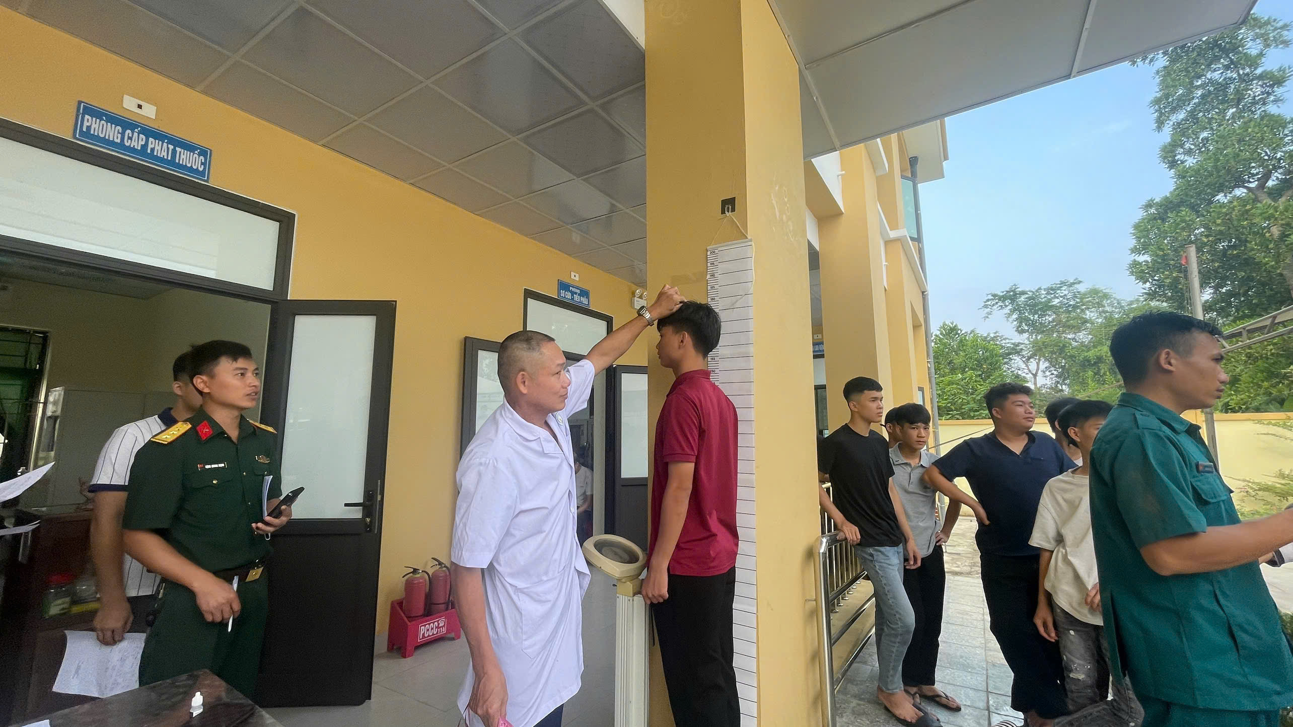 Phù Lưu tổ chức khám sơ tuyển nghĩa vụ quân sự và Công an nhân dân năm 2027