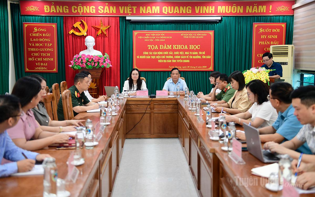 Tọa đàm khoa học thực hiện chủ trương chính sách về tín ngưỡng - tôn giáo trên địa bàn tỉnh