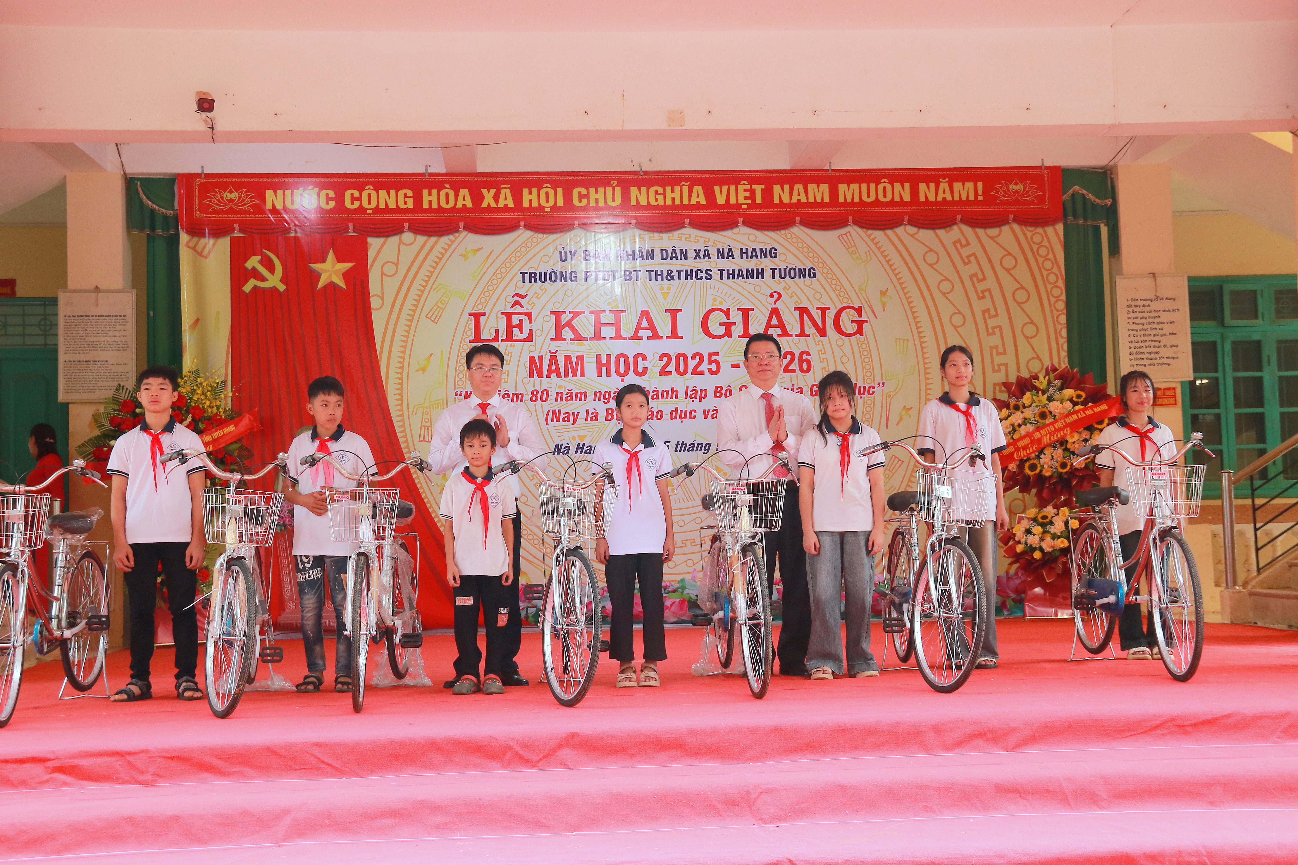 Khai giảng năm học mới tại Trường Phổ thông Dân tộc bán trú Tiểu học và Trung học cơ sở Thanh Tương
