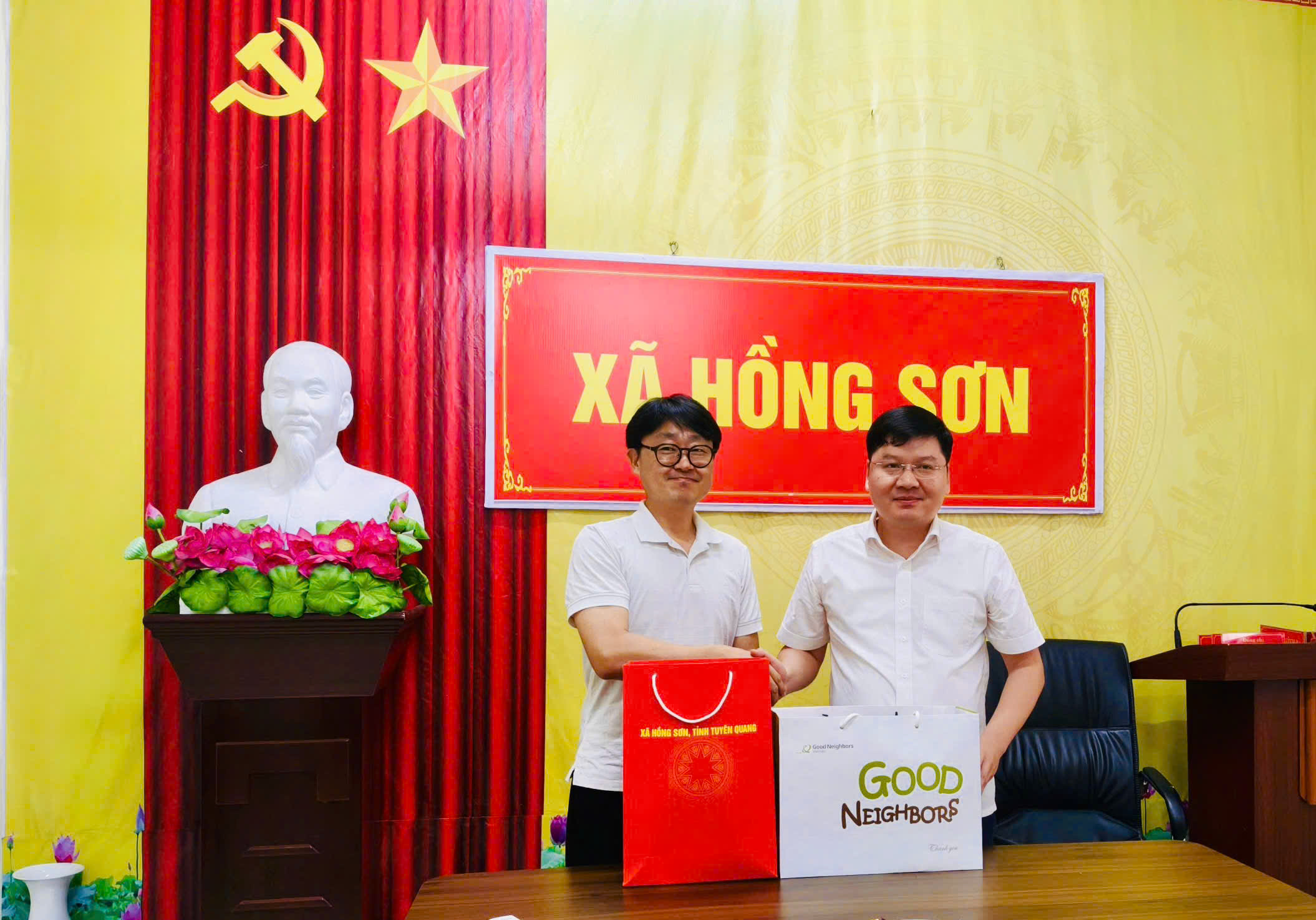 TĂNG CƯỜNG HỢP TÁC PHÁT TRIỂN – TỔ CHỨC GNI LÀM VIỆC TẠI XÃ HỒNG SƠN, TỈNH TUYÊN QUANG