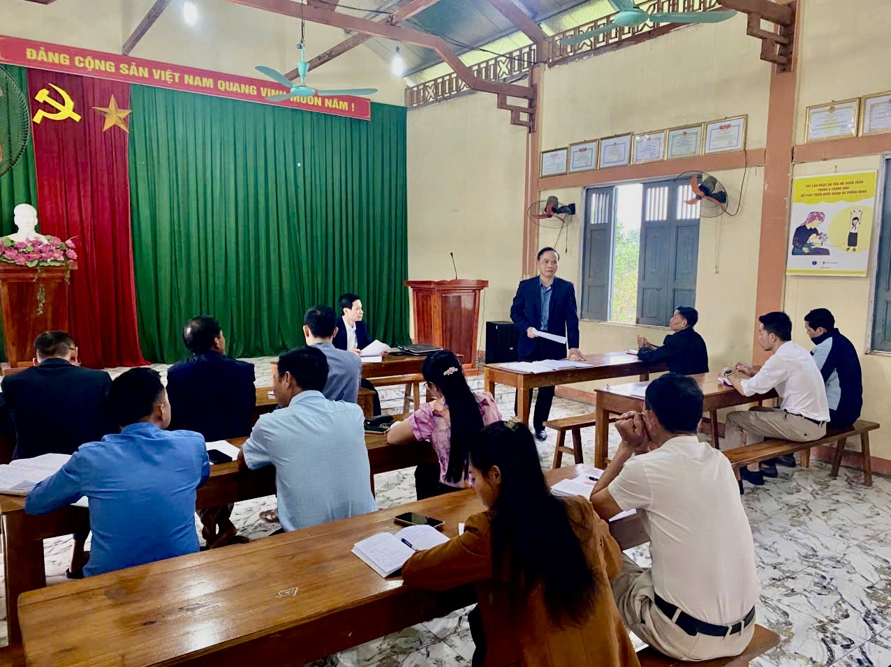 Thực hiện Chỉ thị số 50-CT/TW. Chiều ngày 03/3/2026, đồng chí Bí thư Đảng ủy - Phạm Hữu Tân đã xuống dự sinh hoạt tại Chi bộ Sài Lĩnh và Chi bộ Thượng Bản.