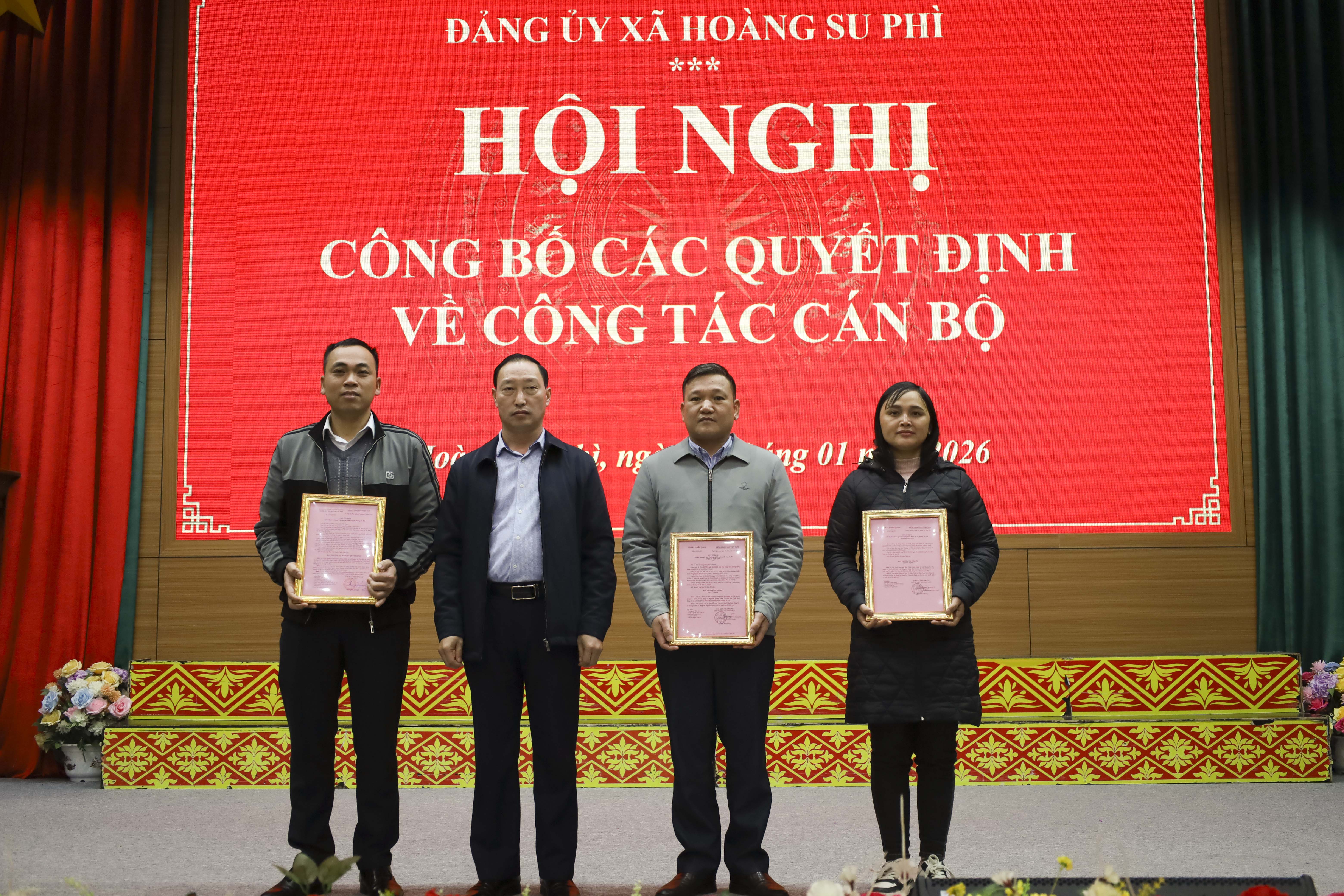 Lễ công bố các quyết định về công tác tổ chức, cán bộ