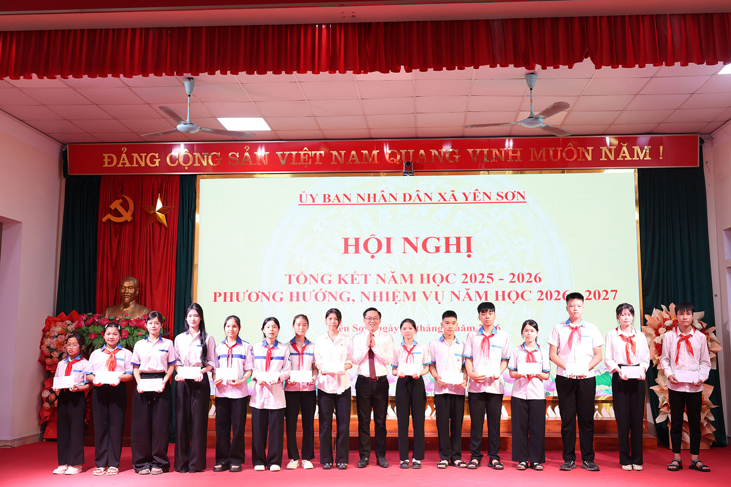 tk-nam-hoc8.jpg