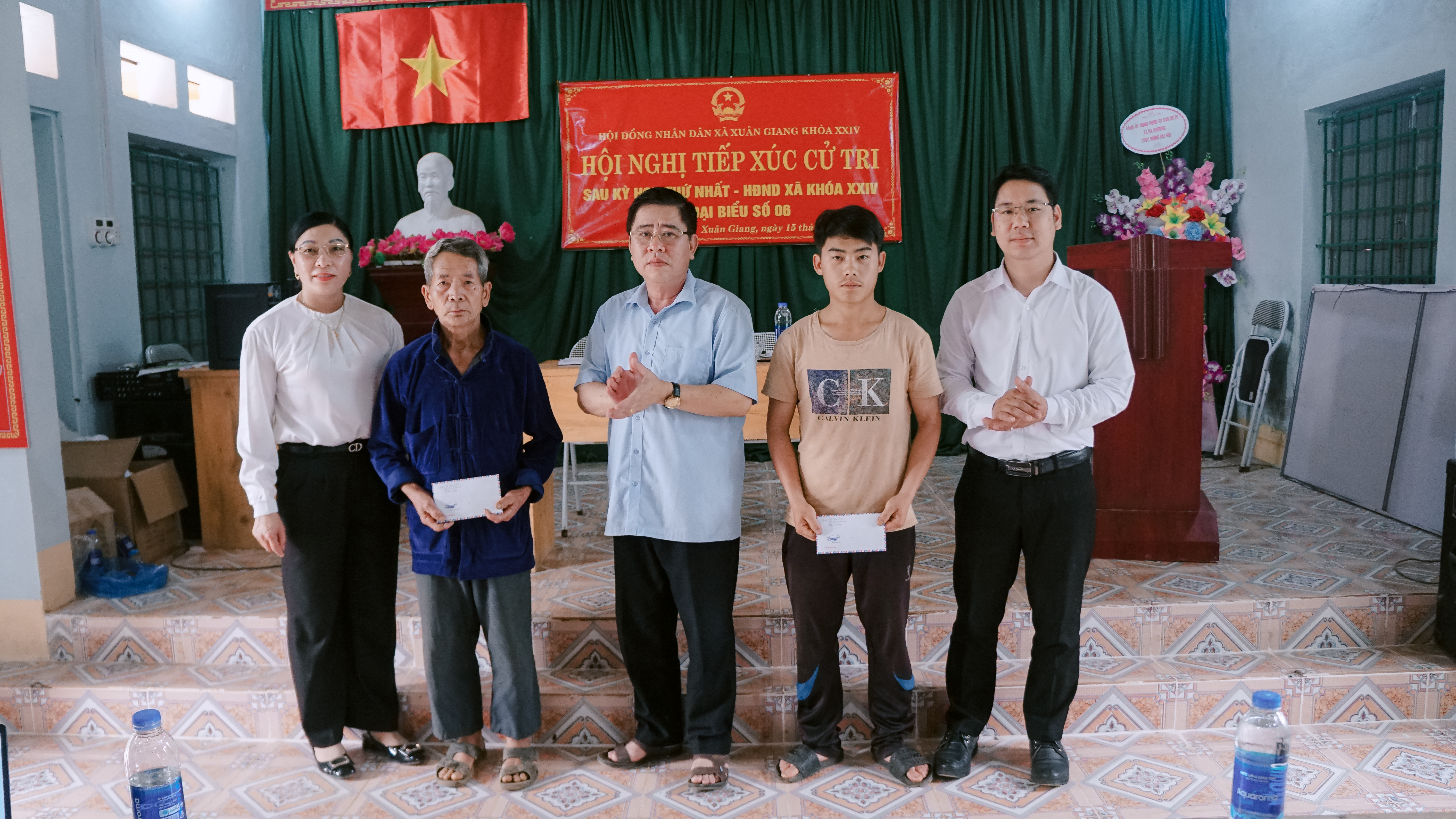 CÁC TỔ ĐẠI BIỂU HĐND XÃ XUÂN GIANG TIẾP XÚC CỬ TRI TẠI CÁC THÔN TRÊN ĐỊA BÀN