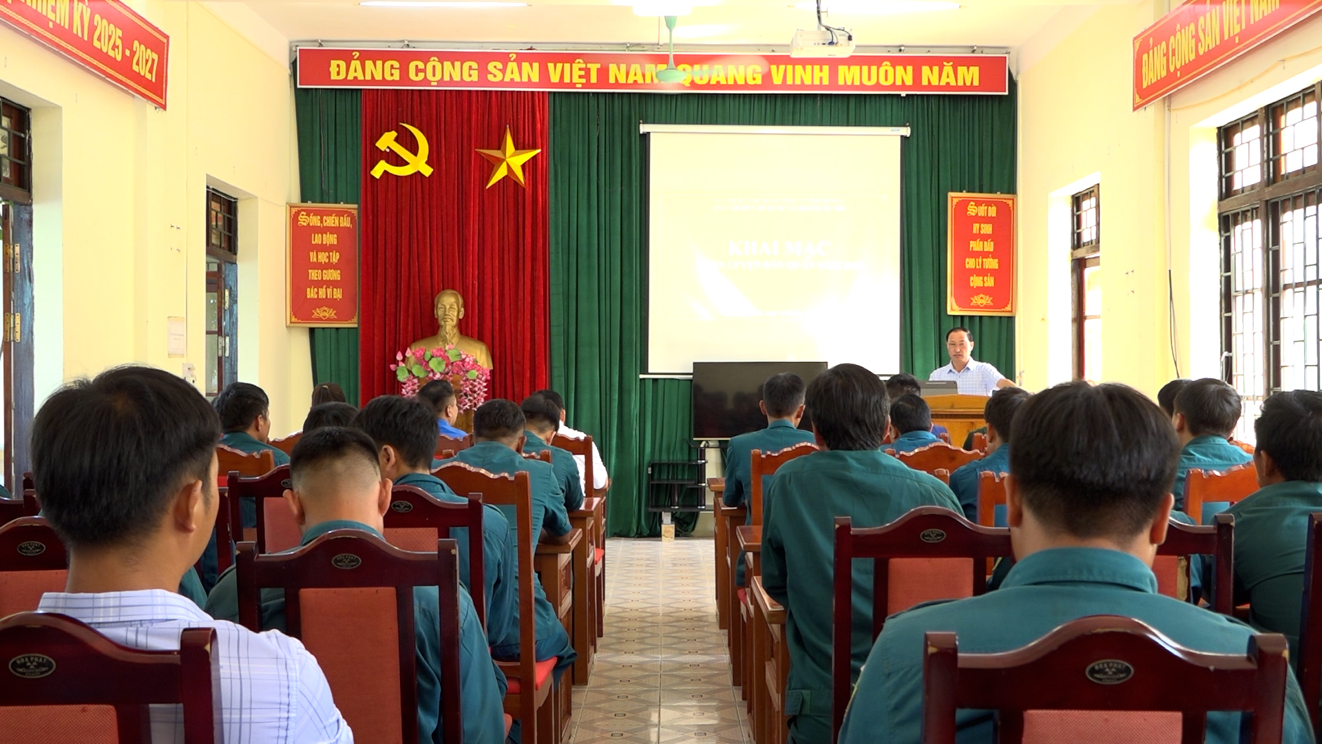 Khai mạc Lễ ra quân huấn luyện năm 2026