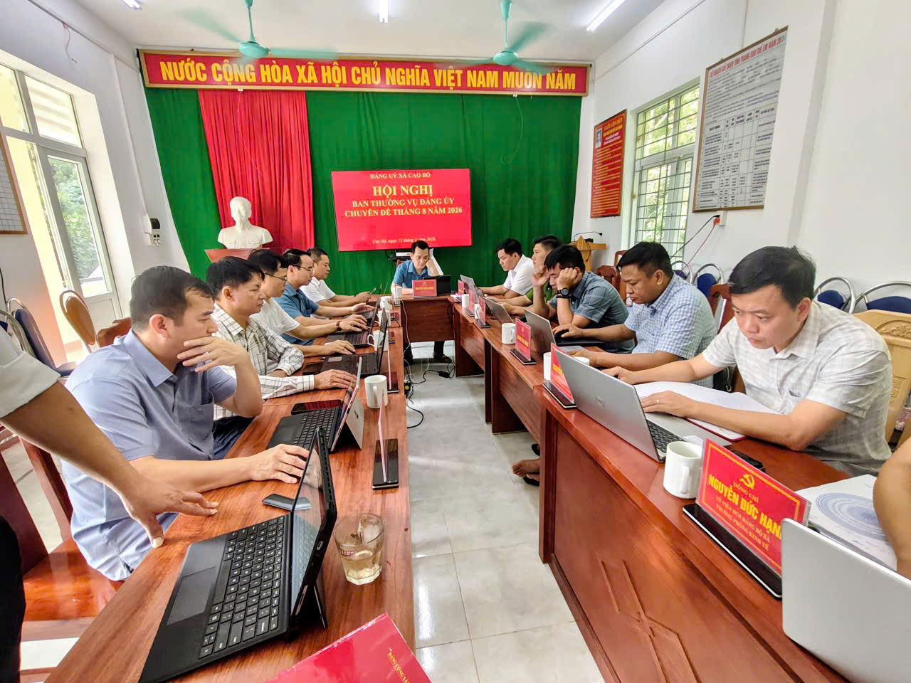 Ban thường vụ Đảng ủy xã Cao Bồ tổ chức hội nghị chuyên đề tháng 8 năm 2026