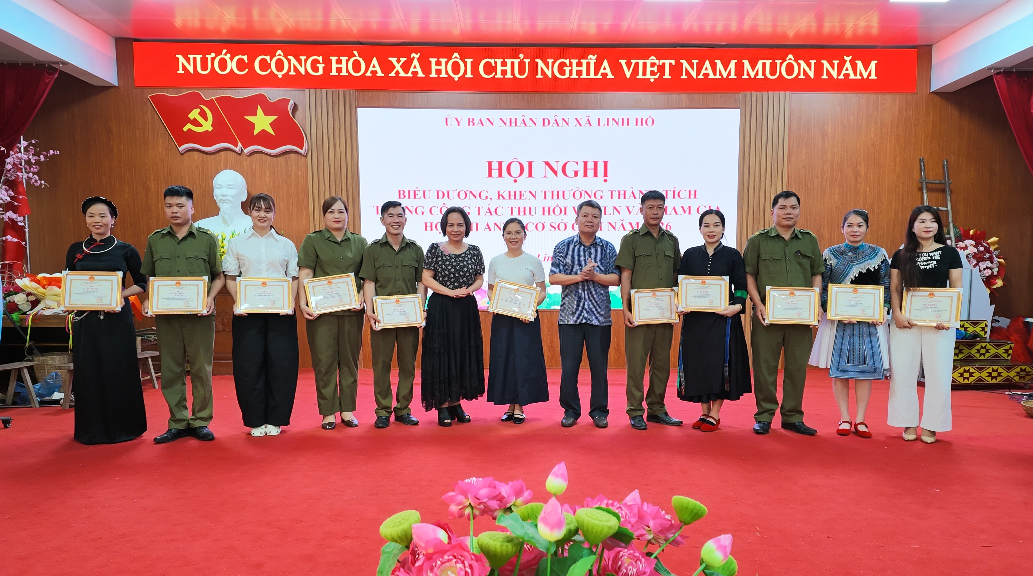 C&ocirc;ng an 5.JPG