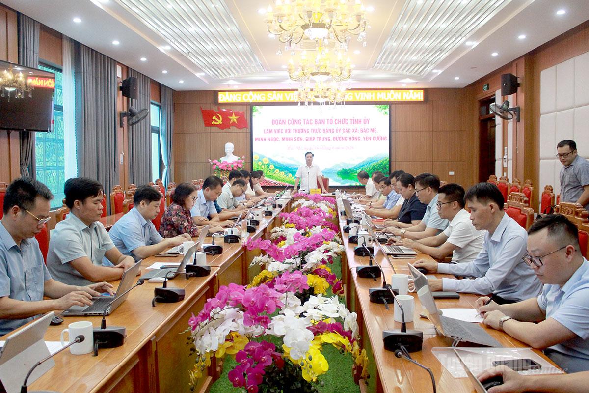 Chủ động tháo gỡ khó khăn, nâng cao chất lượng công tác xây dựng Đảng