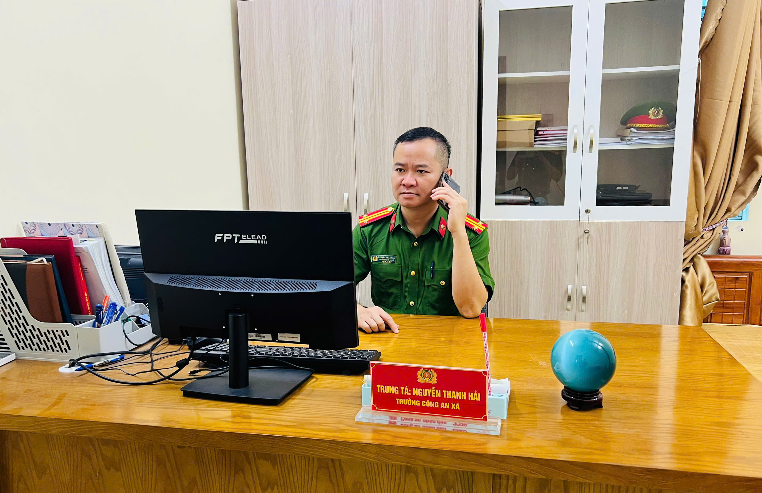 05 giờ sáng – Cuộc điện thoại từ giữa rừng và hành trình lên tận lán rừng tiếp nhận 02 khẩu súng