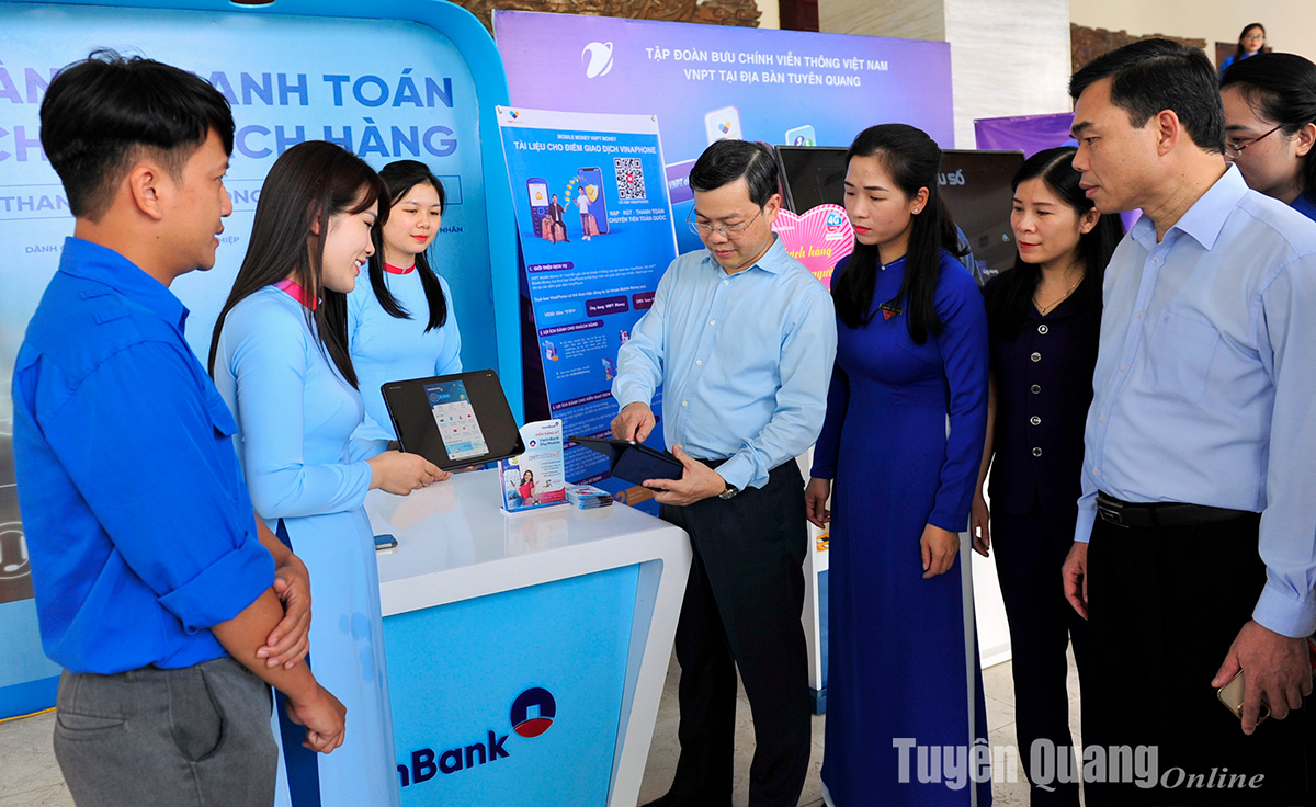 Dòng sự kiệnXóa nhà tạm, nhà dột nátTinh gọn bộ máy hệ thống chính trịĐại hội Đảng các cấp Chuyển đổi số sâu rộng, toàn diện, thực chất và hiệu quả - Bài 1: Bắt kịp xu thế