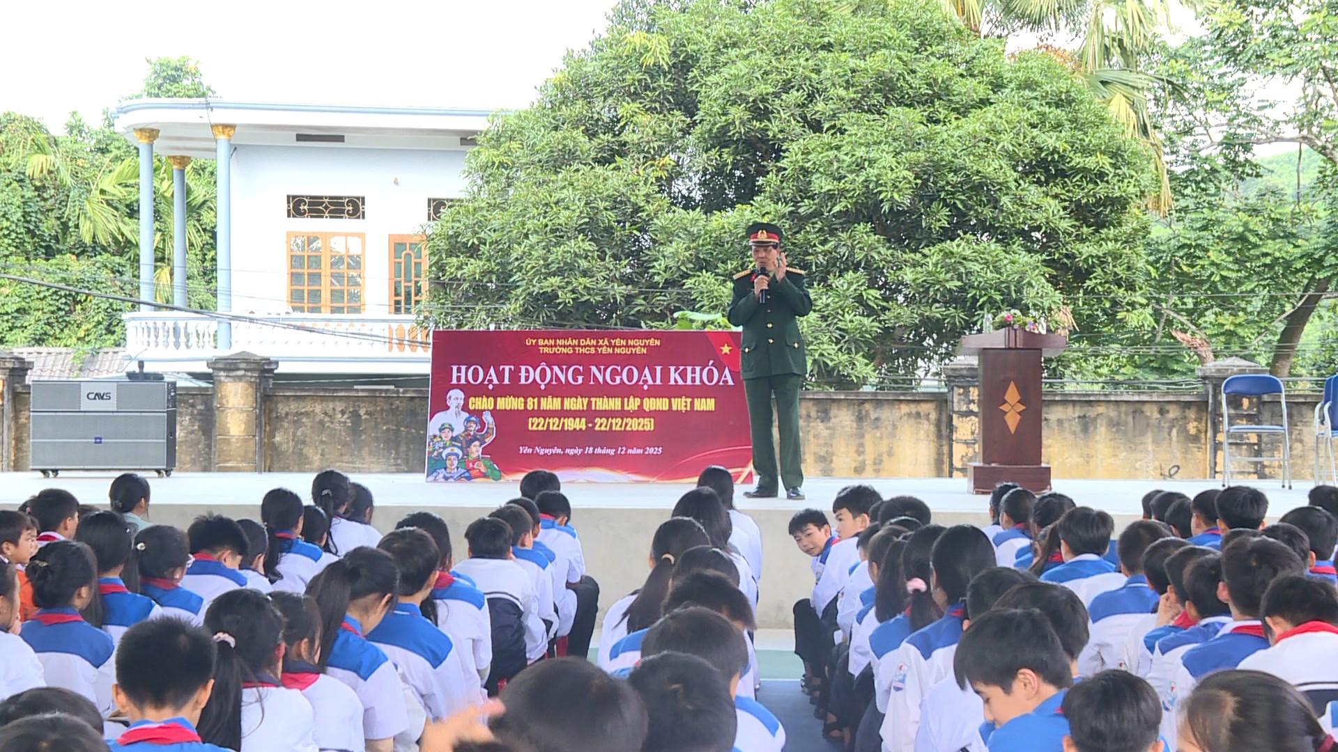 Ngoại khoá kỷ niệm 81 năm Ngày thành lập Quân đội nhân dân Việt Nam