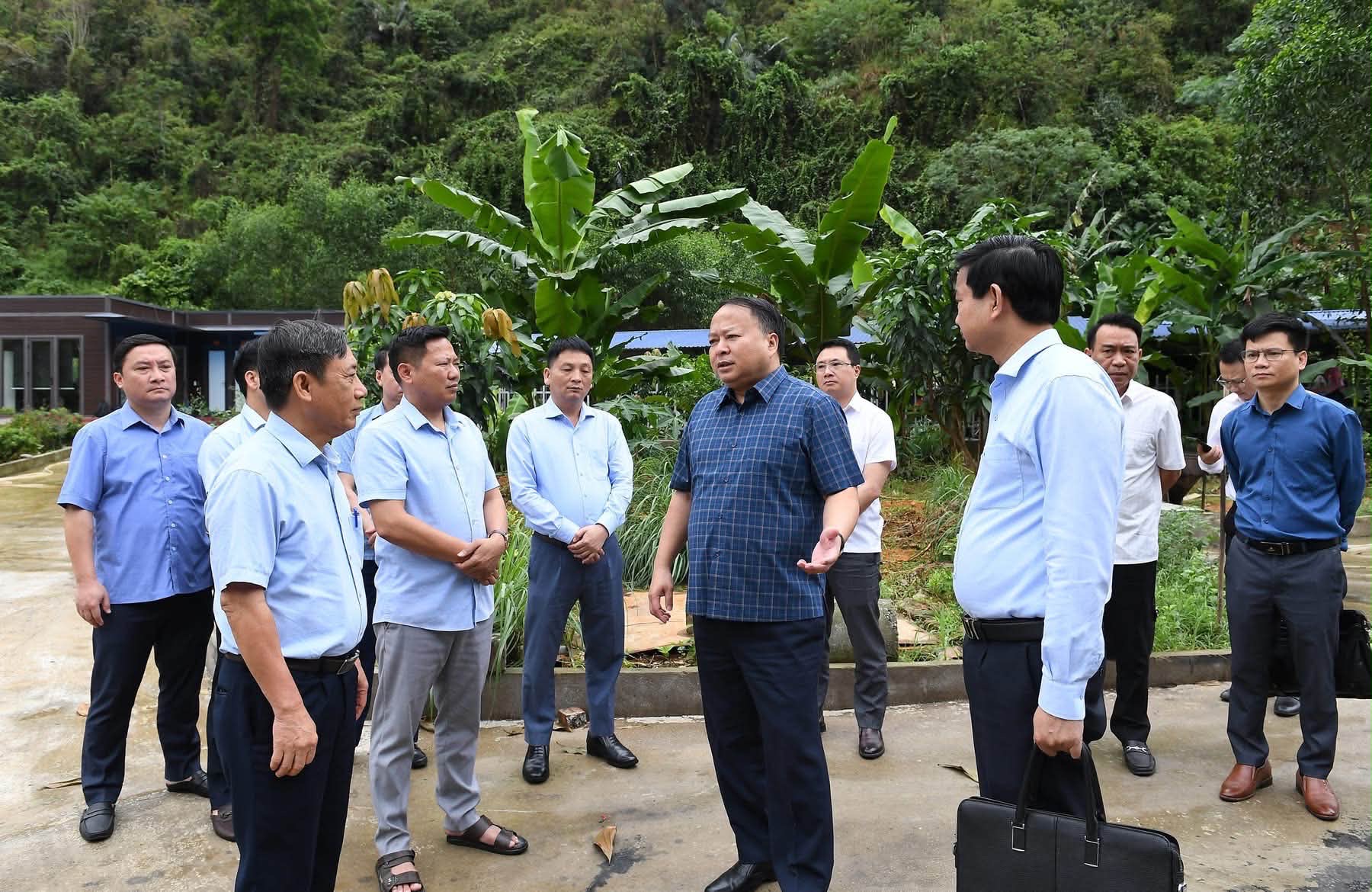 Tăng cường kiểm tra đảm bảo an toàn vệ sinh môi trường trong hoạt động chăn nuôi