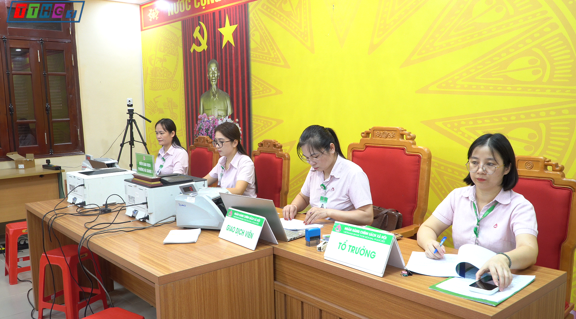 PHƯỜNG HÀ GIANG 1: GIAO BAN, GIAO DỊCH ĐỊNH KỲ THÁNG 9 TẠI ĐIỂM GIAO DỊCH NHCSXH