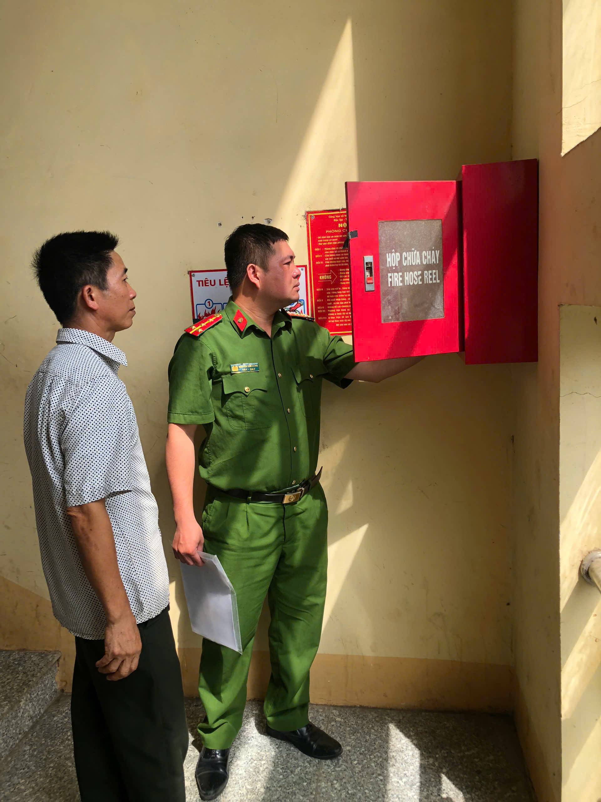CÔNG AN XÃ XUÂN GIANG KIỂM TRA CÔNG TÁC PHÒNG CHÁY, CHỮA CHÁY TRƯỚC KỲ THI TỐT NGHIỆP THPT NĂM 2026