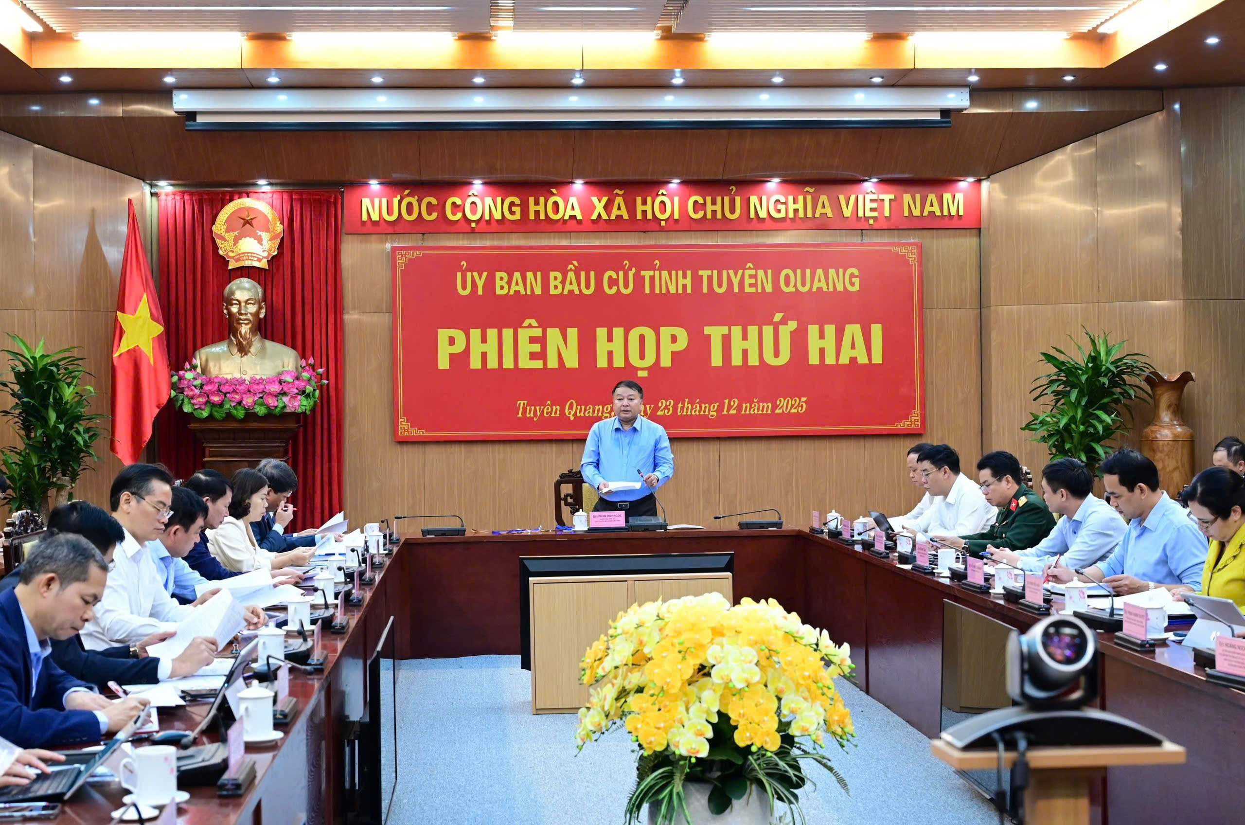 Chuẩn bị tốt nhất các điều kiện để tổ chức thành công cuộc bầu cử ĐBQH khóa XVI và đại biểu HĐND các cấp