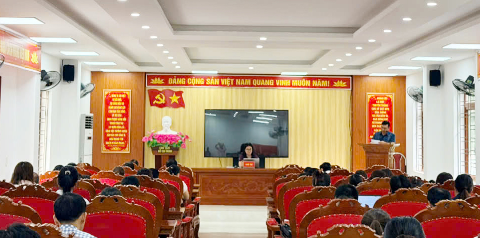Hội nghị thảo luận, lấy ý kiến đối với Đề án tổ chức đảng và Đề án nhân sự các đảng bộ cơ sở giáo dục sau sắp xếp