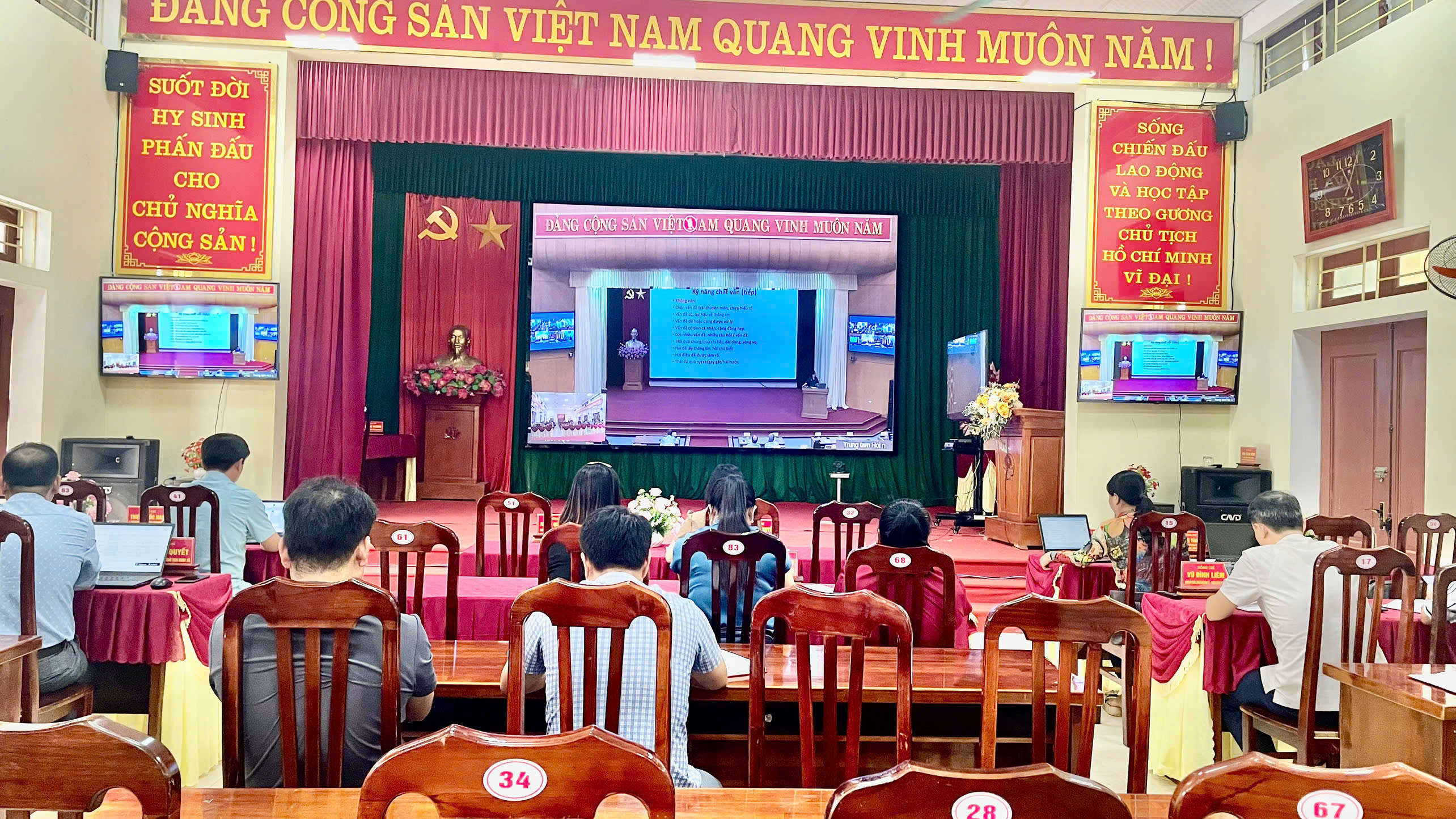 Xã Phù Lưu tham dự Hội nghị tập huấn, bồi dưỡng kỹ năng hoạt động đối với đại biểu Hội đồng nhân dân các cấp năm 2026