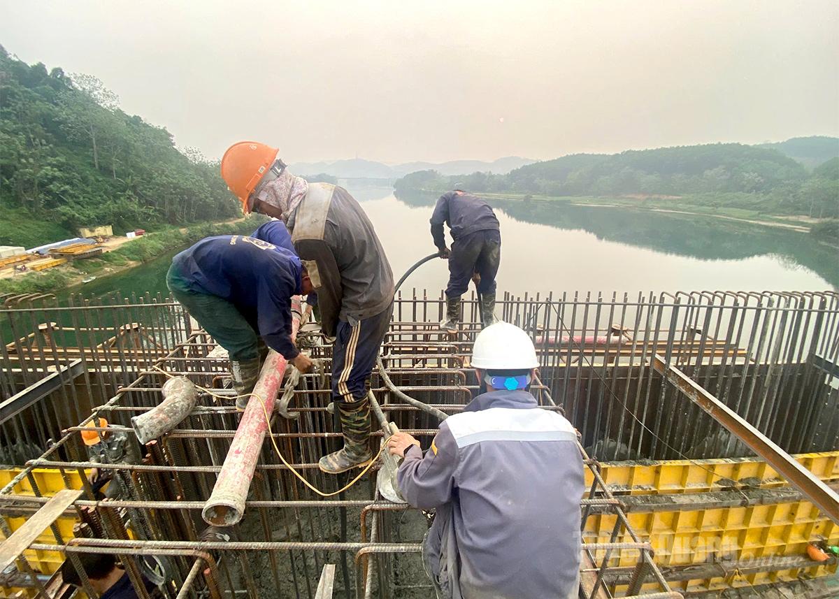 "Bản giao hưởng" của tinh thần lao động hăng say