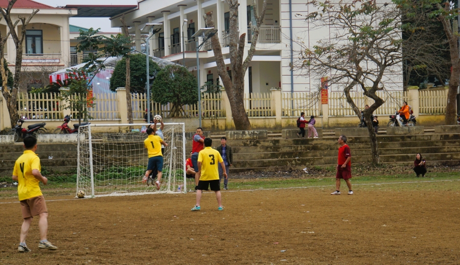 Đồng Yên giao hữu bóng đá chào mừng 96 năm ngày thành lập Đảng cộng sản Việt Nam