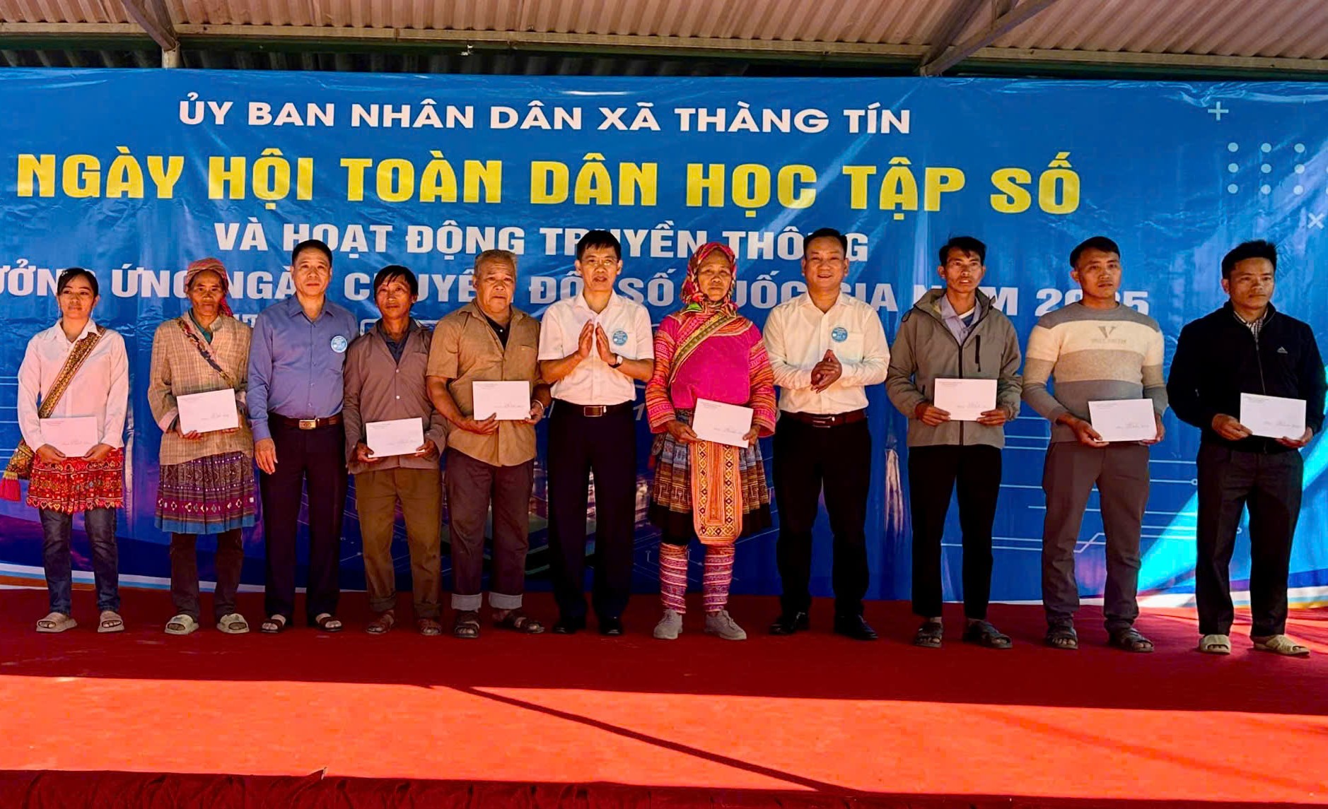 Dấu ấn Ngày hội toàn dân học tập số tại xã biên giới Thàng Tín