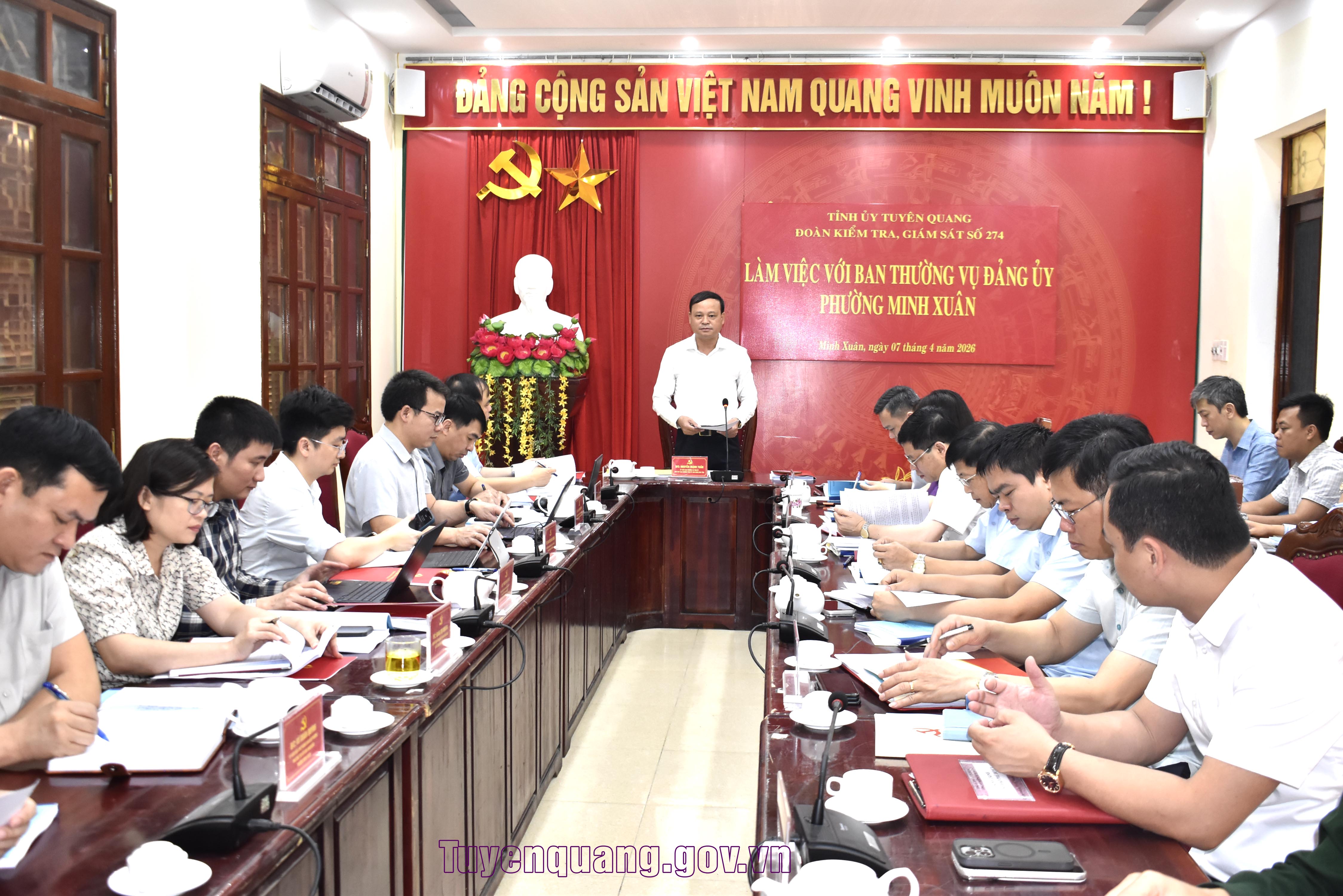 Đoàn kiểm tra, giám sát số 274 làm việc với Đảng ủy phường Minh Xuân