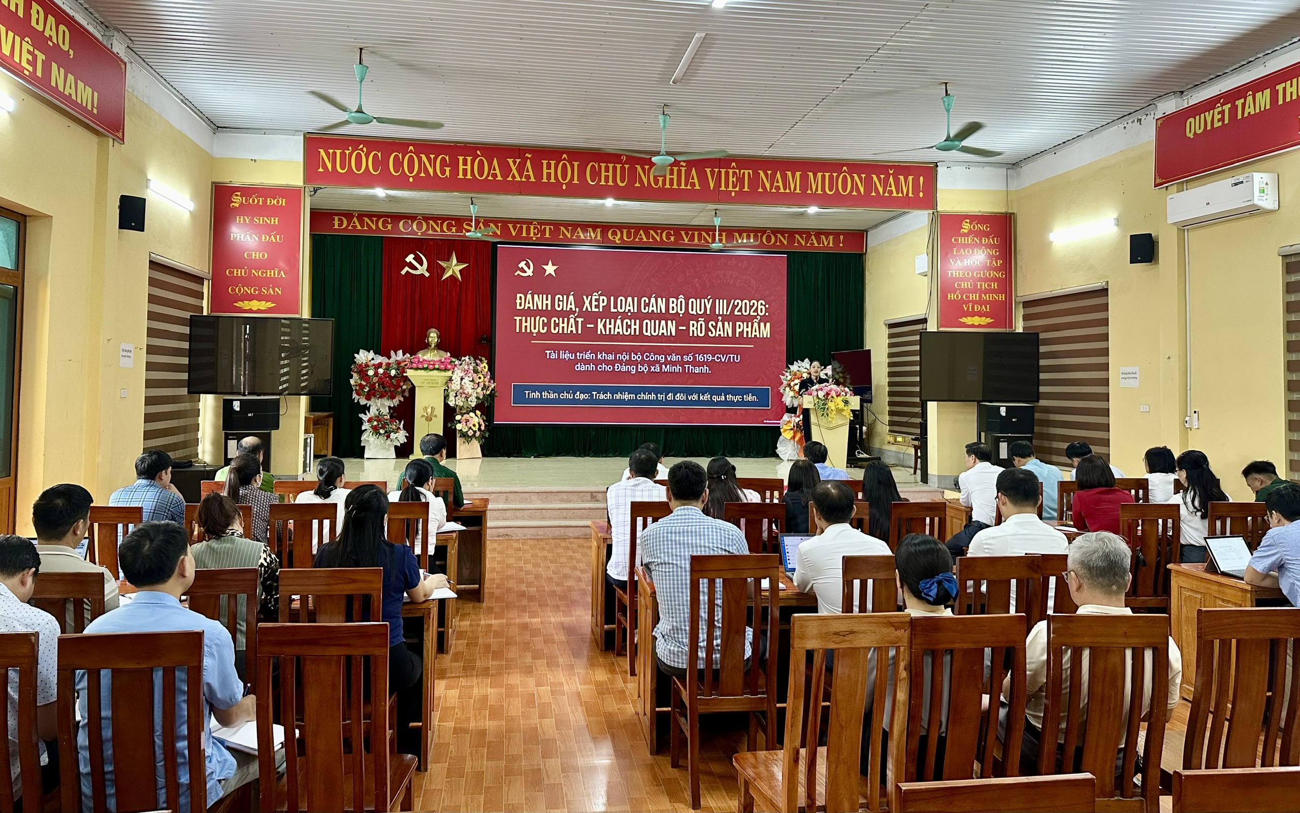 Đảng ủy xã Minh Thanh quán triệt, triển khai công tác đánh giá, xếp loại cán bộ quý III năm 2026