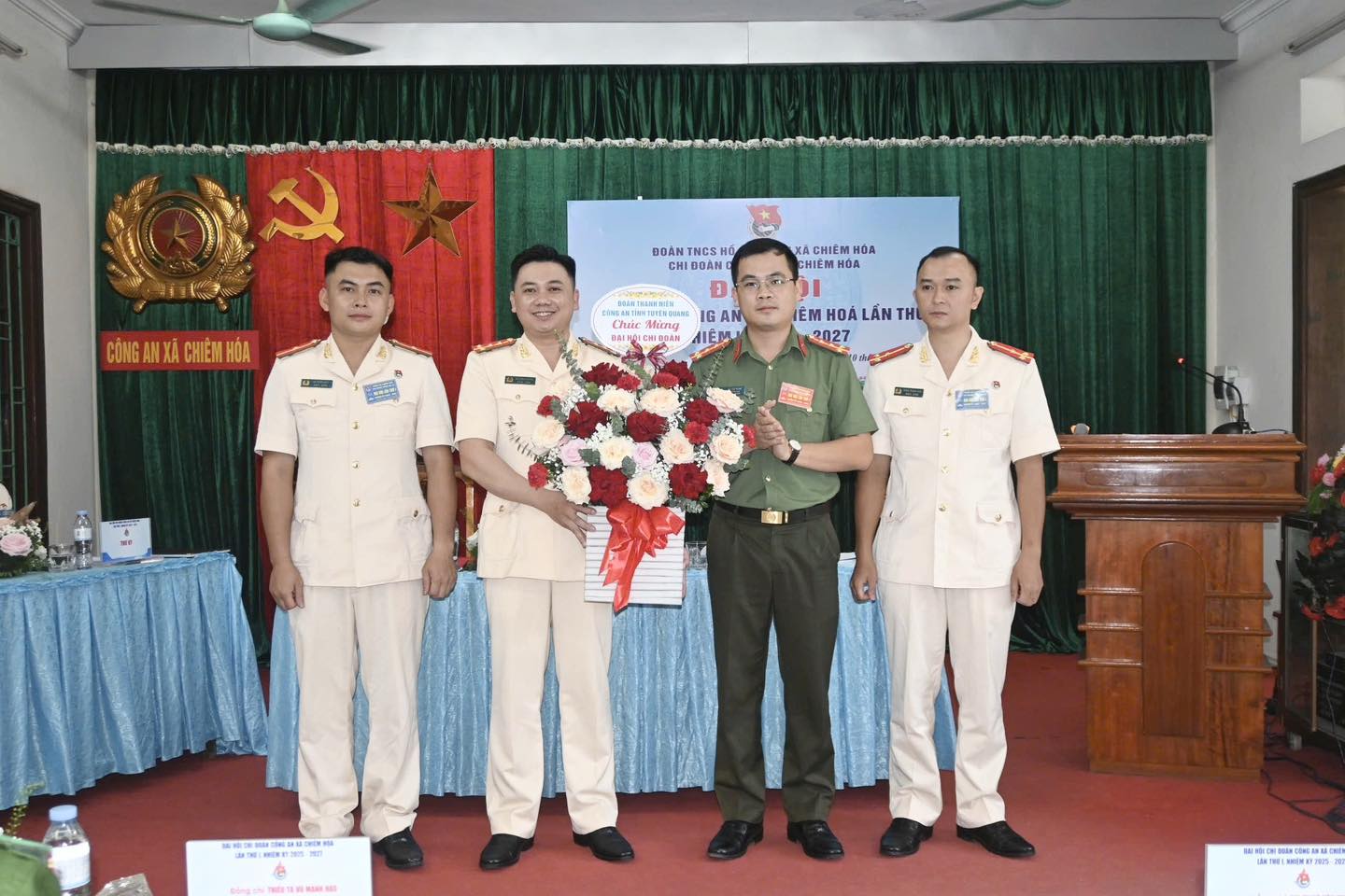 HOÀN THÀNH ĐẠI HỘI ĐOÀN CƠ SỞ NHIỆM KỲ 2025 - 2030 VÀ ĐẠI HỘI CHI ĐOÀN CƠ SỞ NHIỆM KỲ 2025 - 2027 TRONG CÔNG AN TUYÊN QUANG