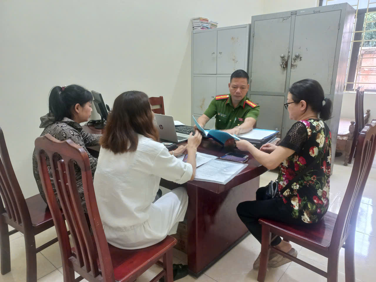 Đẩy mạnh tuyên truyền, vận động cơ sở kinh doanh lưu trú, khám chữa bệnh sử dụng phần mềm thông báo lưu trú