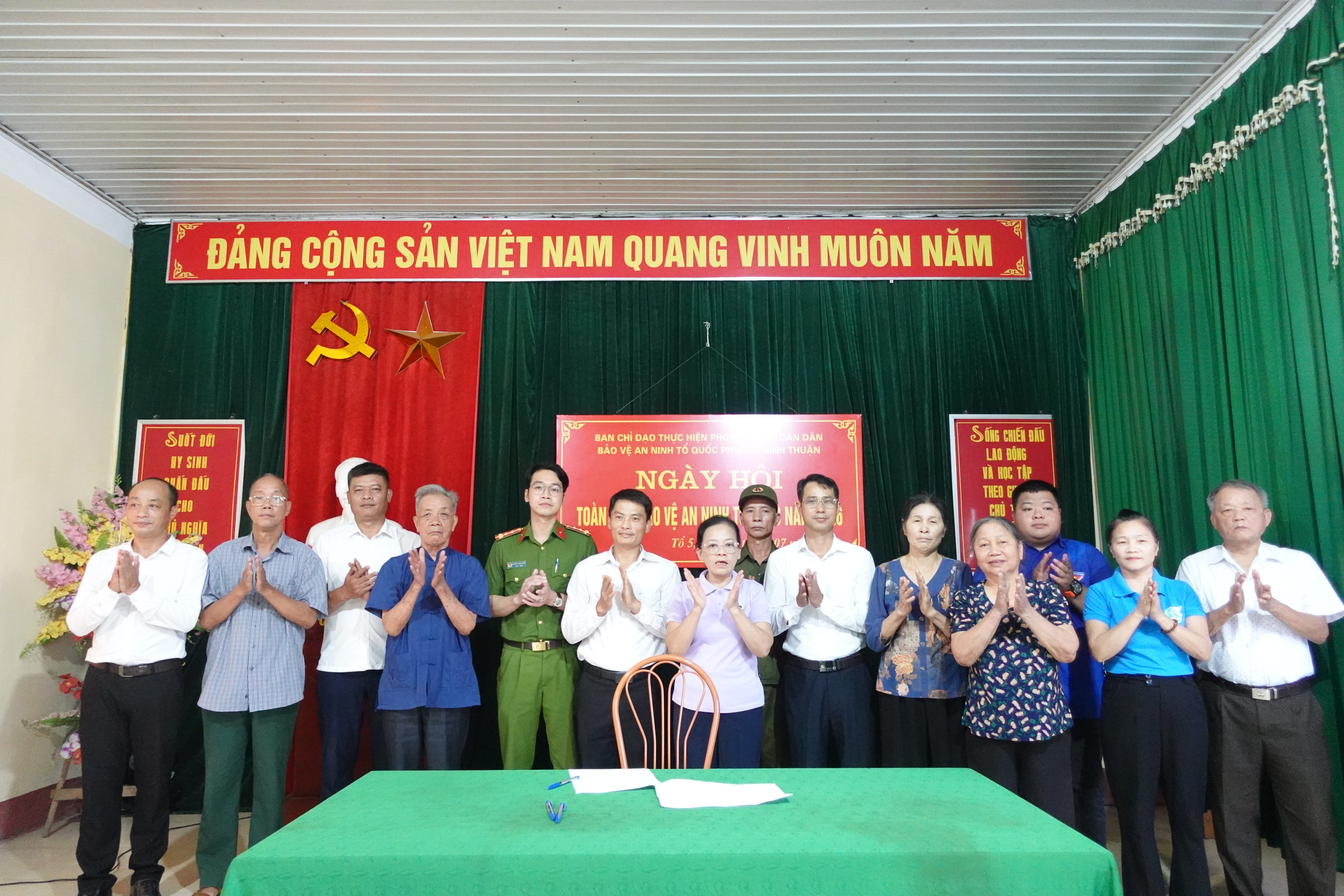 CÁC TỔ DÂN PHỐ TRÊN ĐỊA BÀN PHƯỜNG BÌNH THUẬN TỔ CHỨC NGÀY HỘI TOÀN DÂN BẢO VỆ AN NINH TỔ QUỐC NĂM 2026