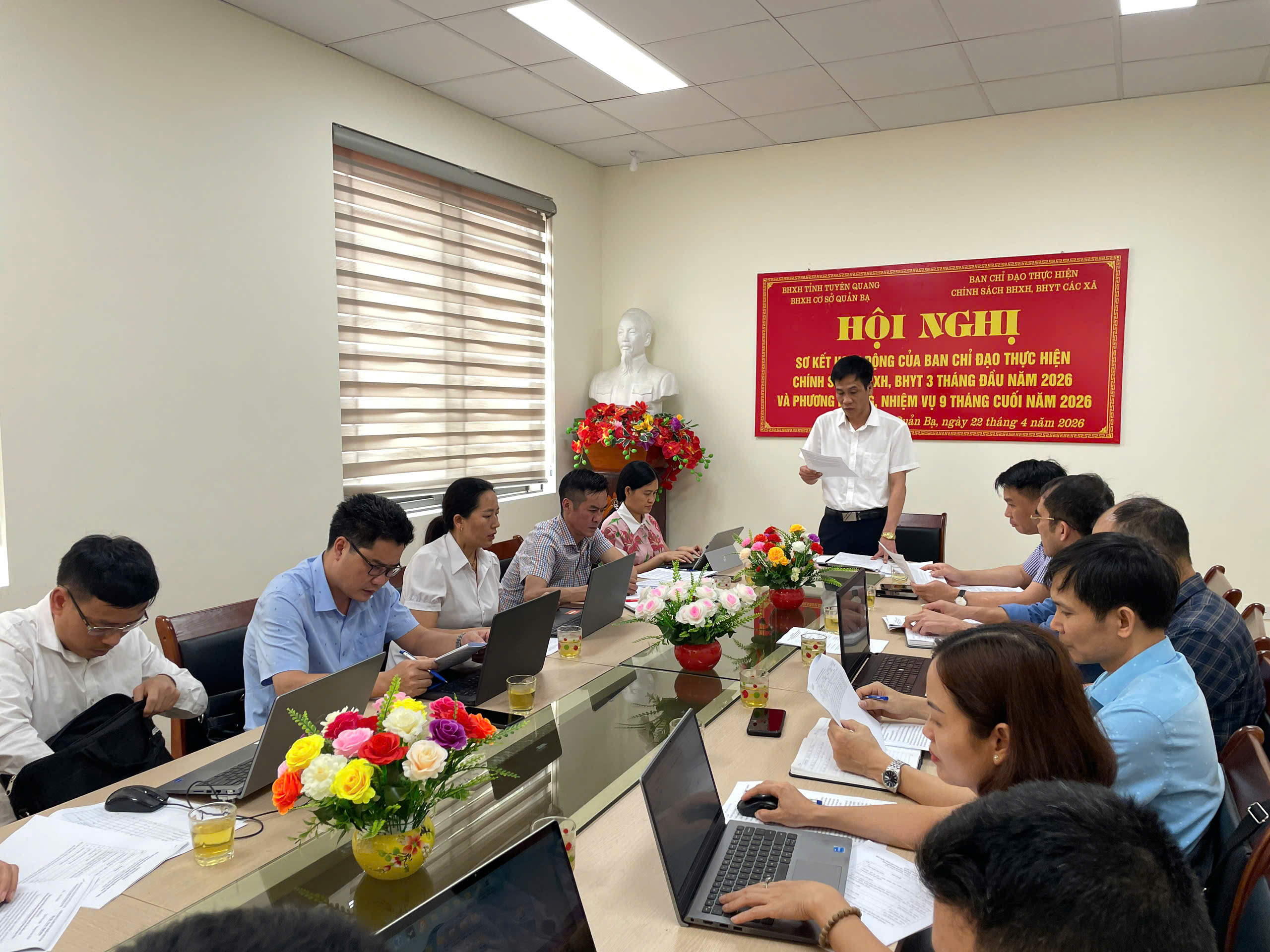 BẢO HIỂM XÃ HỘI CƠ SỞ QUẢN BẠ TĂNG CƯỜNG LÀM VIỆC VỚI BAN CHỈ ĐẠO CHÍNH SÁCH BHXH, BHYT CÁC XÃ
