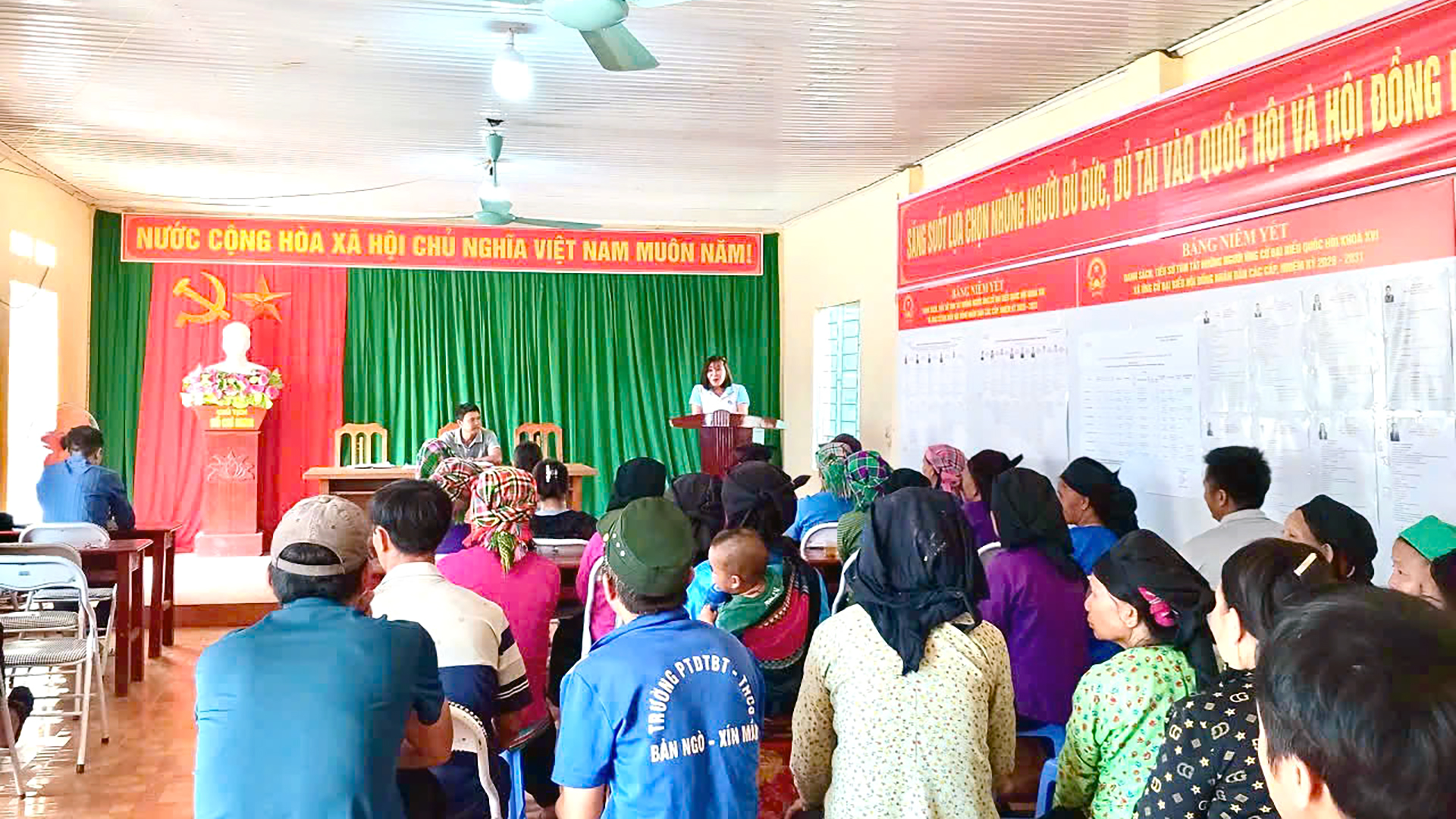 Hội LHPN xã họp 17 thôn (1).jpg