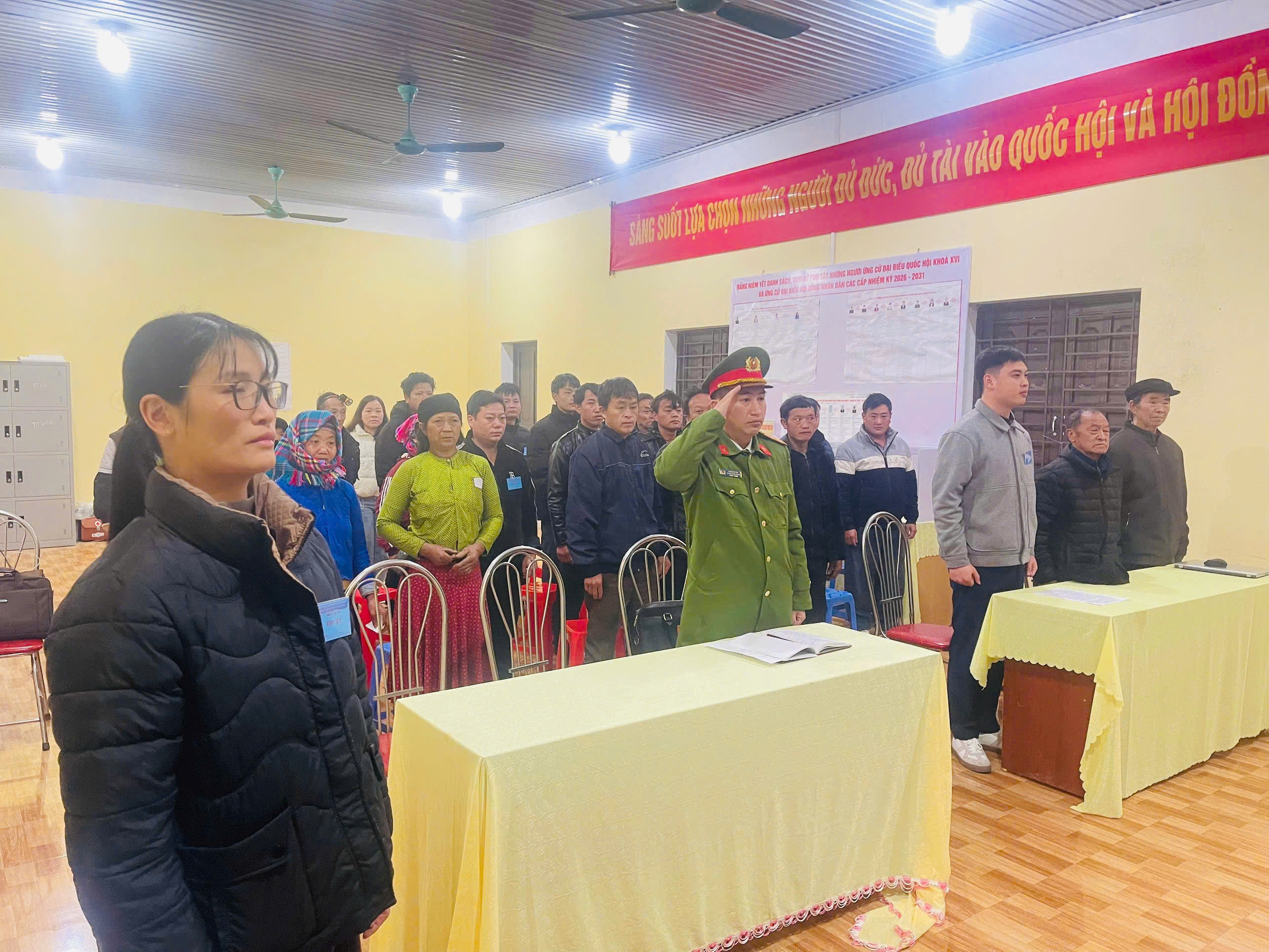 CÔNG AN XÃ ĐỒNG VĂN TỔ CHỨC GIÁM SÁT CÔNG TÁC KHAI MẠC VÀ TỔ CHỨC BẦU CỬ TRÊN ĐỊA BÀN 