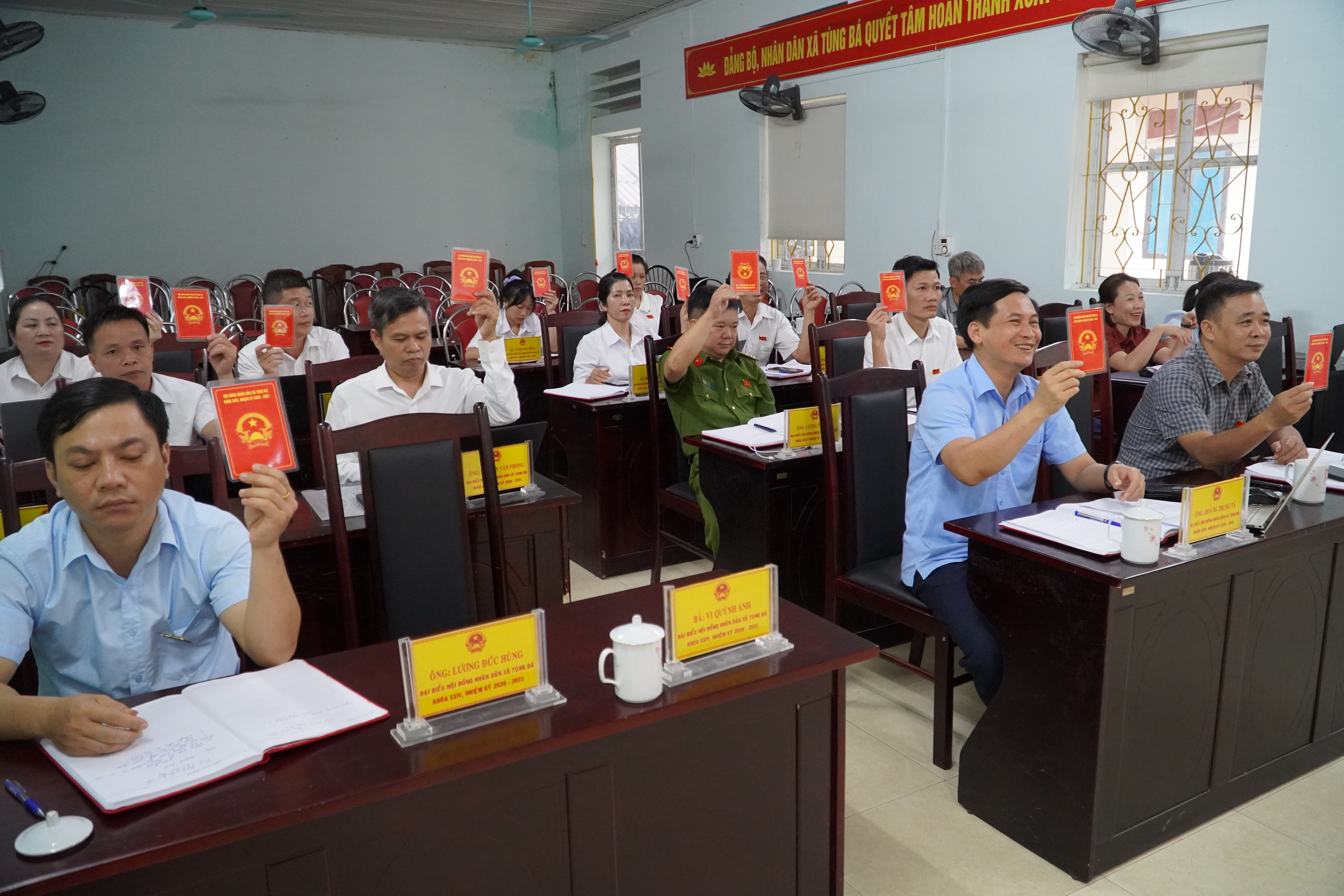 HĐND xã Tùng Bá tổ chức Kỳ họp chuyên đề lần thứ tư khóa XXIV, nhiệm kỳ 2026 – 2031