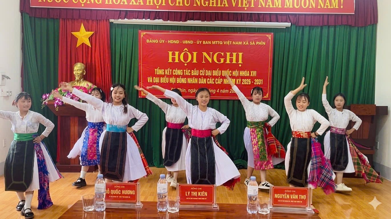 ảnh văn nghệ.jpg