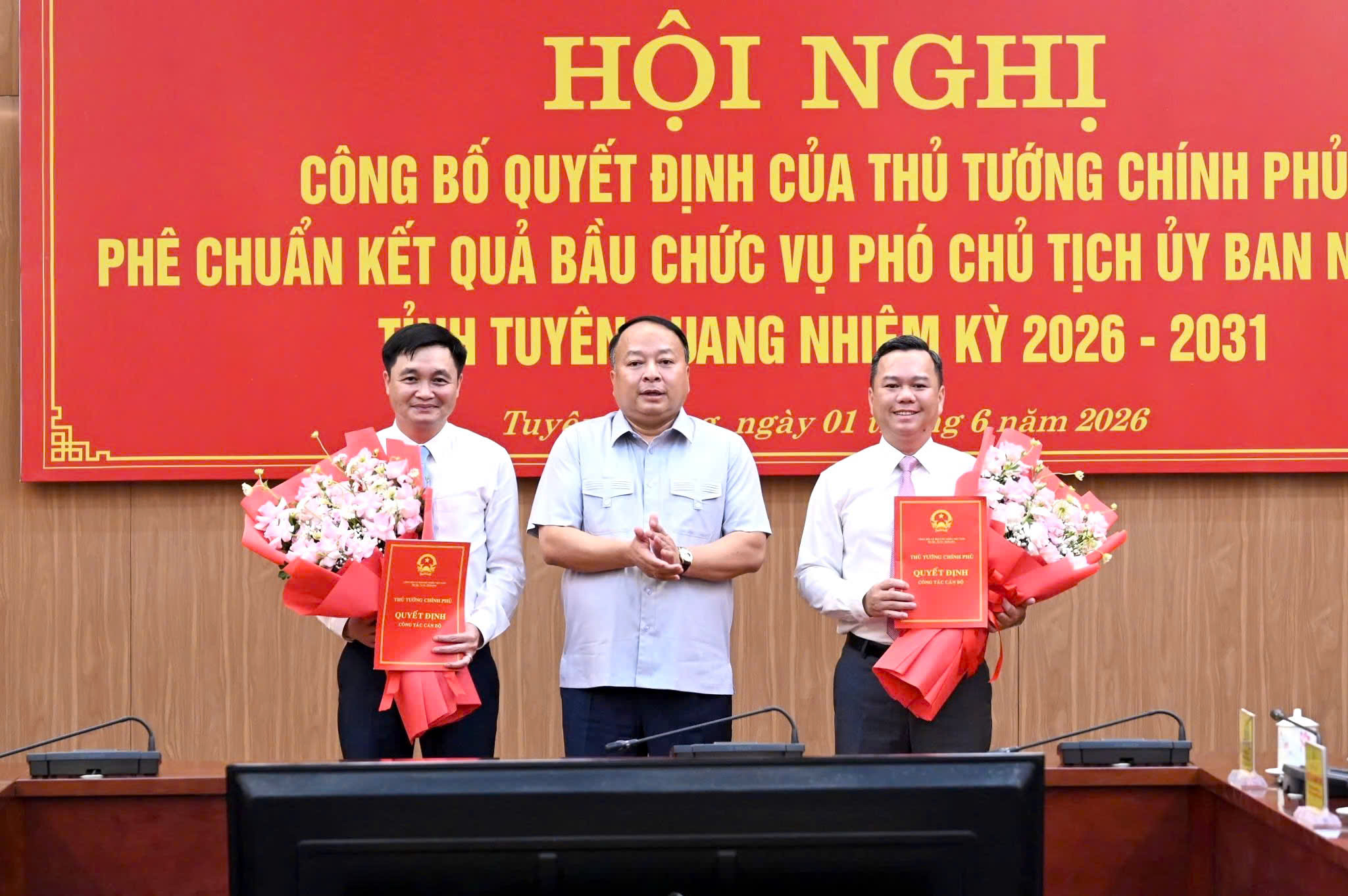 Công bố Quyết định của Thủ tướng Chính phủ Phê chuẩn kết quả bầu Phó Chủ tịch UBND tỉnh Tuyên Quang