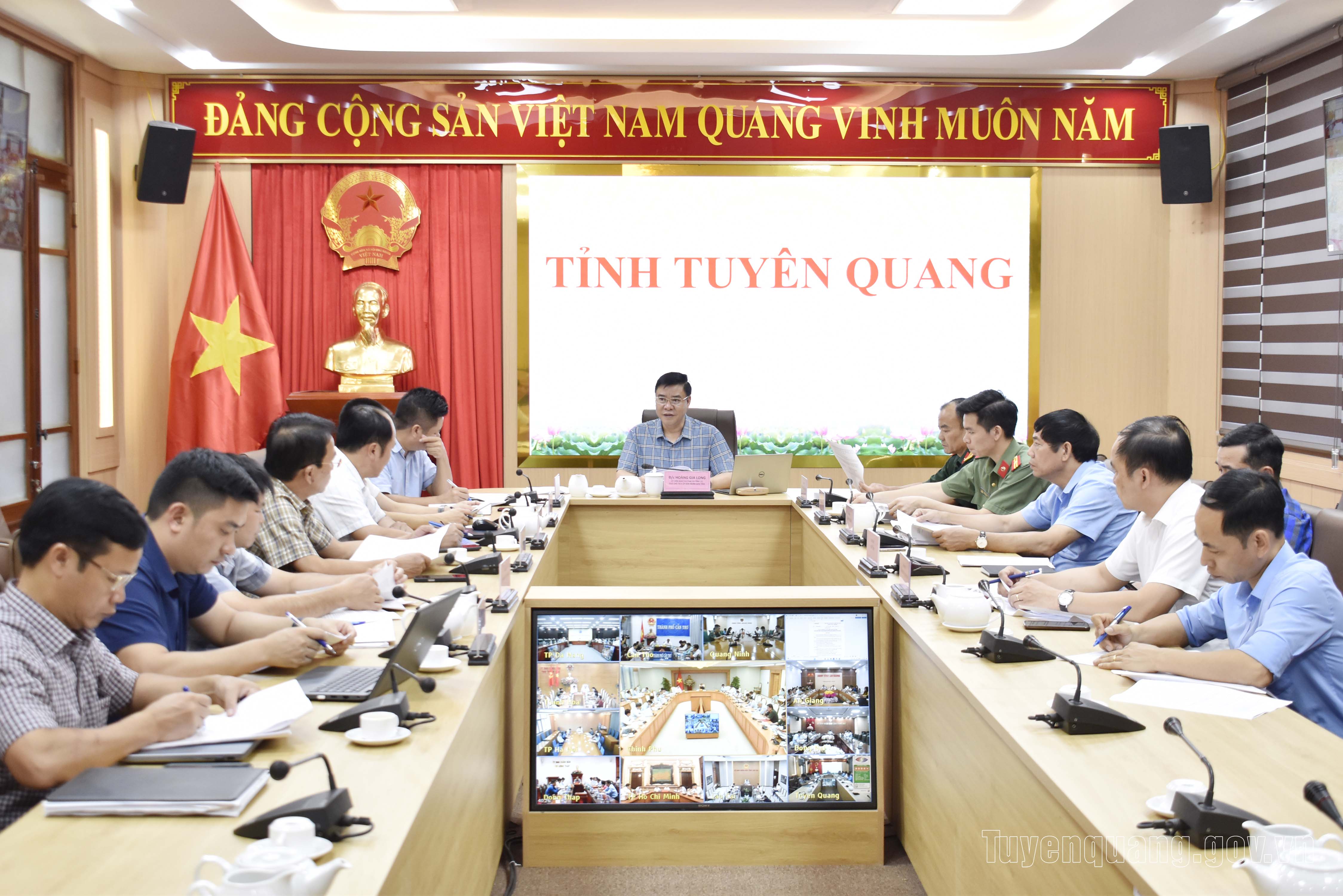 Tháo gỡ vướng mắc trong triển khai Luật Địa chất và Khoáng sản