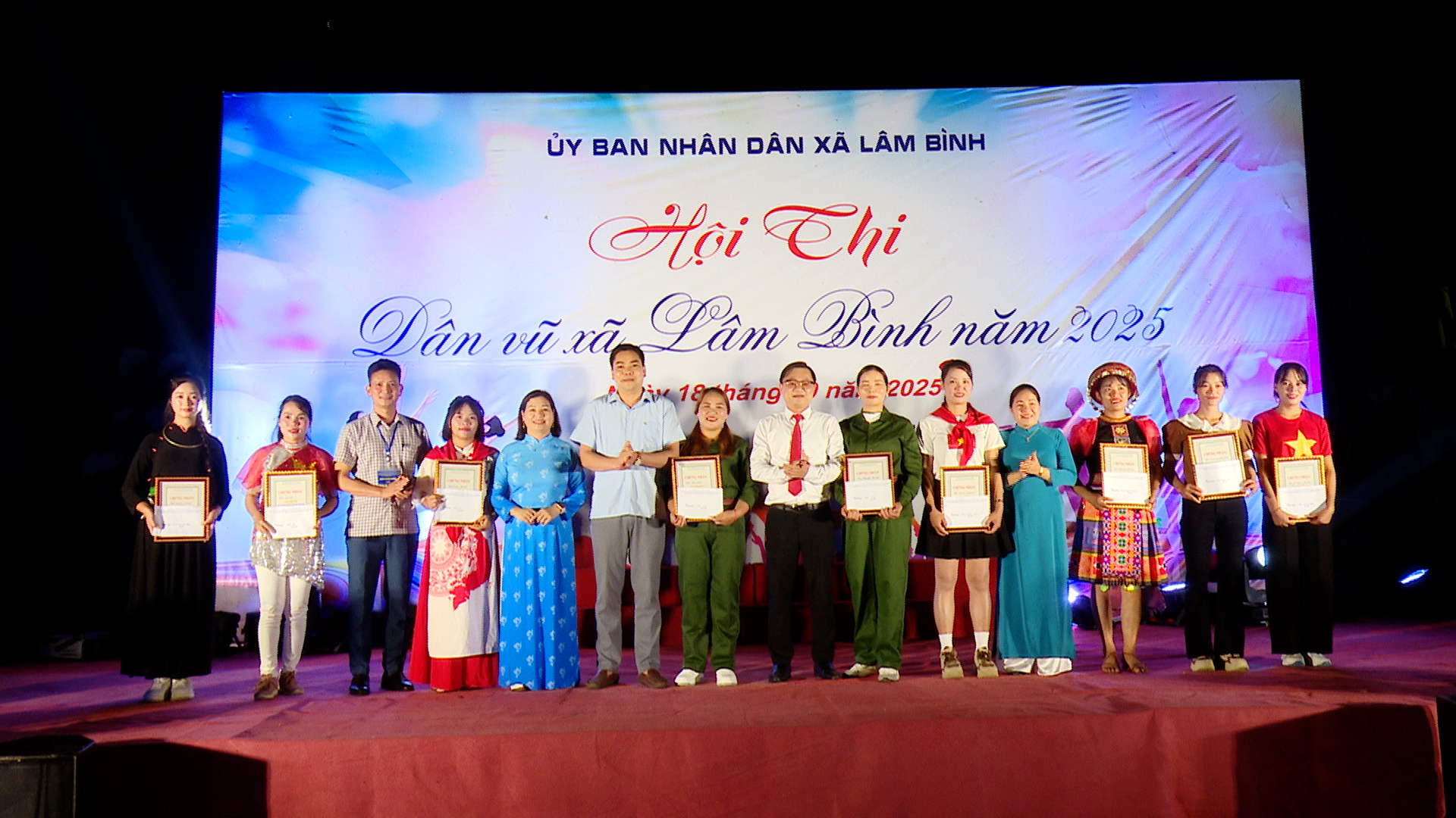 Lâm bình tổ chức hội thi dân vũ năm 2025