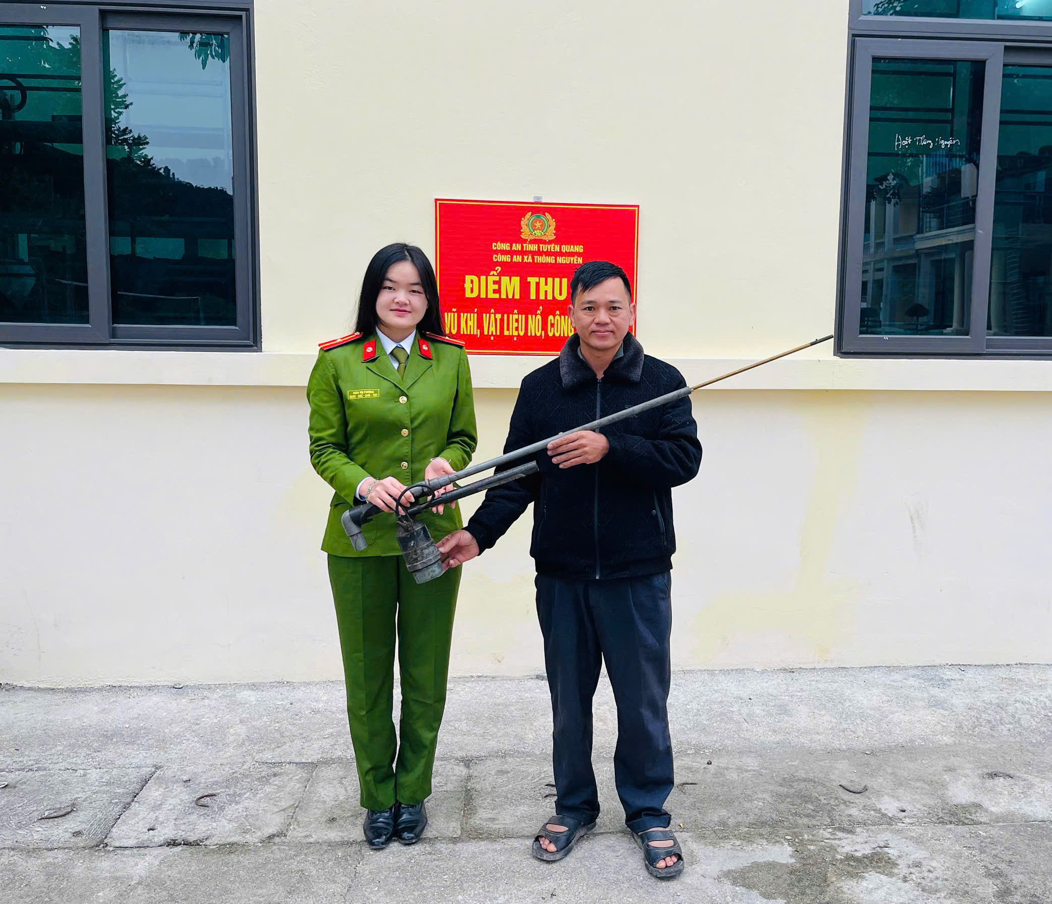 CÔNG AN XÃ THÔNG NGUYÊN ĐẨY MẠNH TUYÊN TRUYỀN, VẬN ĐỘNG THU HỒI VŨ KHÍ 