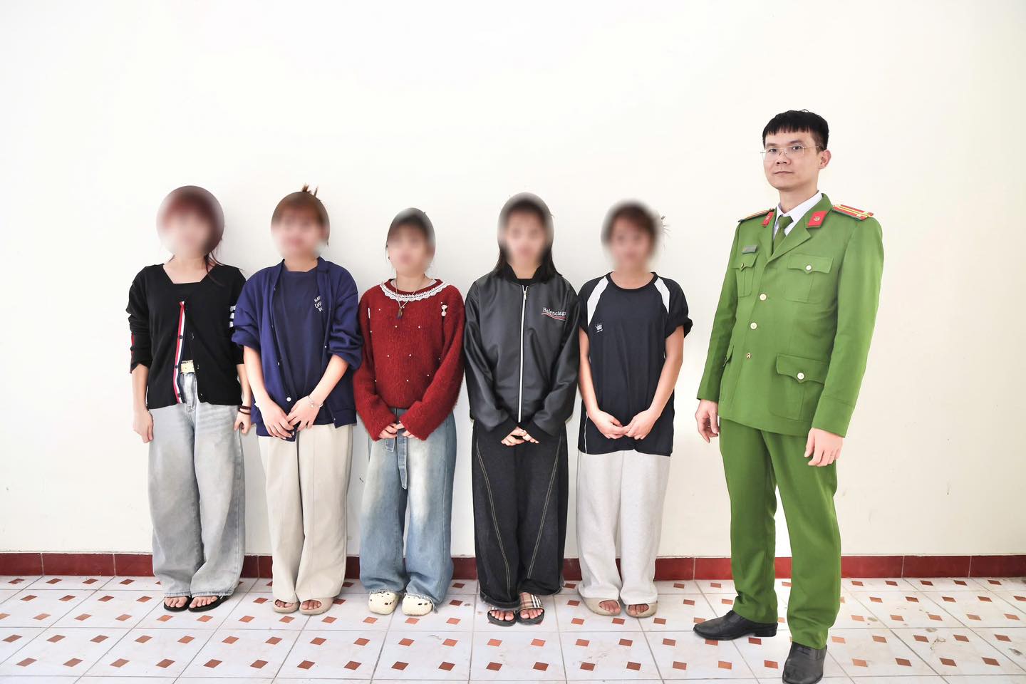 KỊP THỜI NGĂN CHẶN 05 THIẾU NIÊN 14 TUỔI BỊ DỤ DỖ RỜI KHỎI ĐỊA PHƯƠNG…