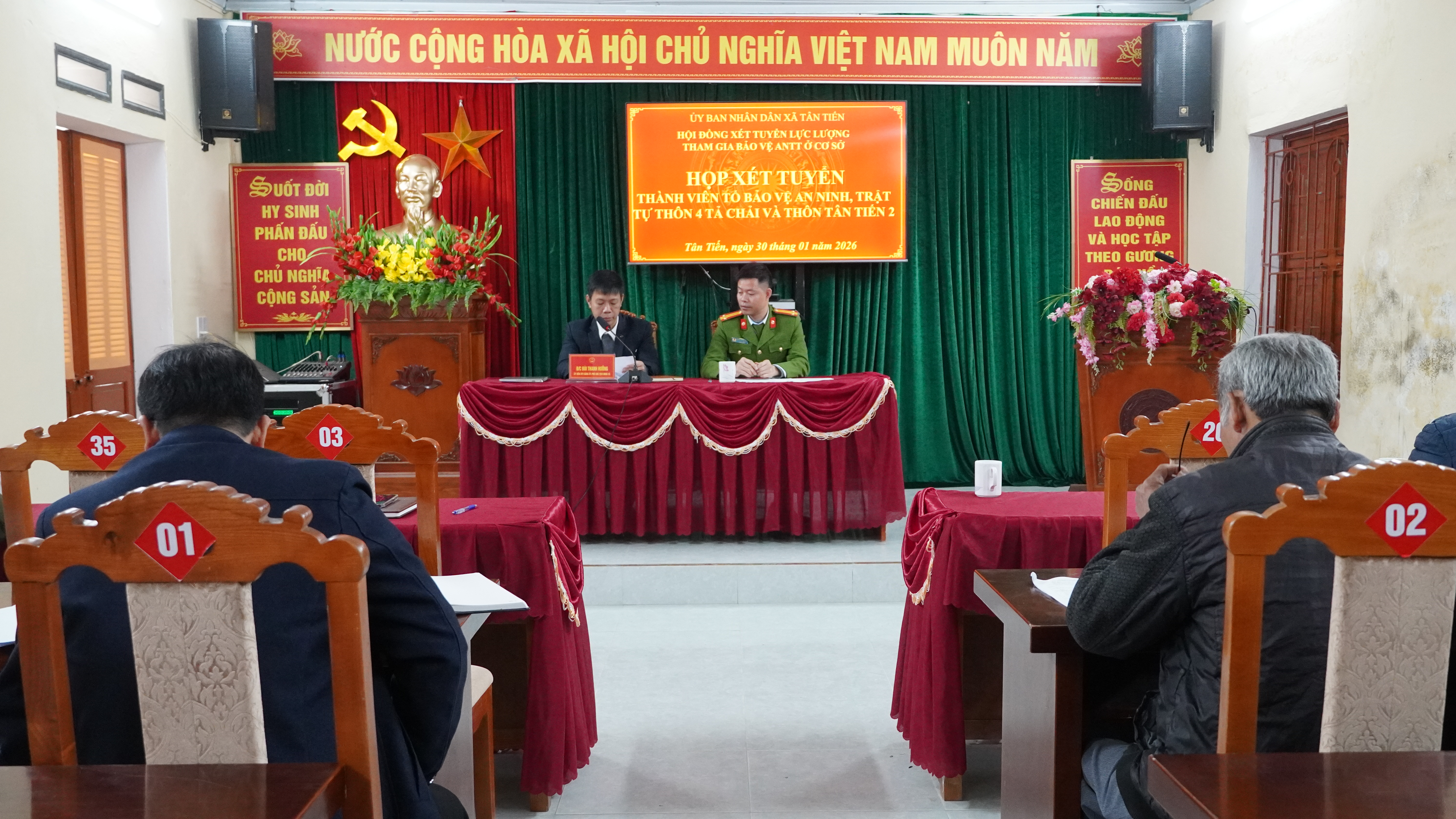 Họp xét tuyển thành viên Tổ bảo vệ an ninh, trật tự thôn Tân Tiến 2 và thôn 4 Tả Chải