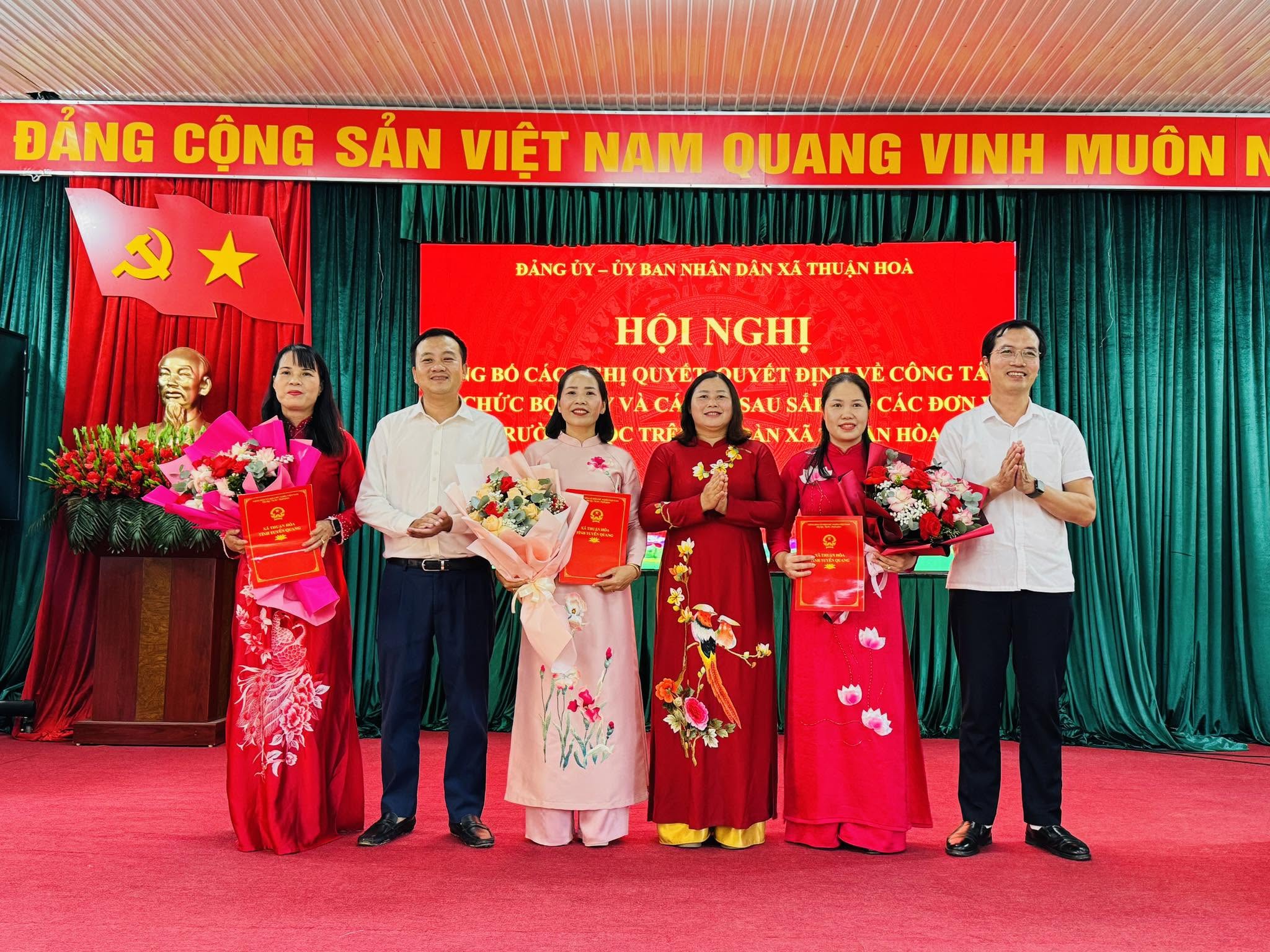 Thuận Hòa công bố các quyết định về sắp xếp đơn vị trường học
