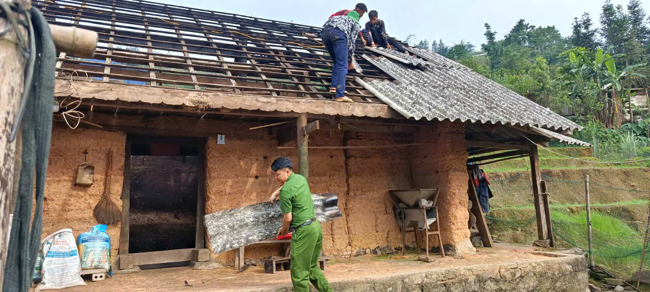 CÔNG AN XÃ TÙNG VÀI PHÁT HUY TINH THẦN BA NHẤT, LAN TOẢ TINH THẦN TƯƠNG THÂN TƯƠNG ÁI