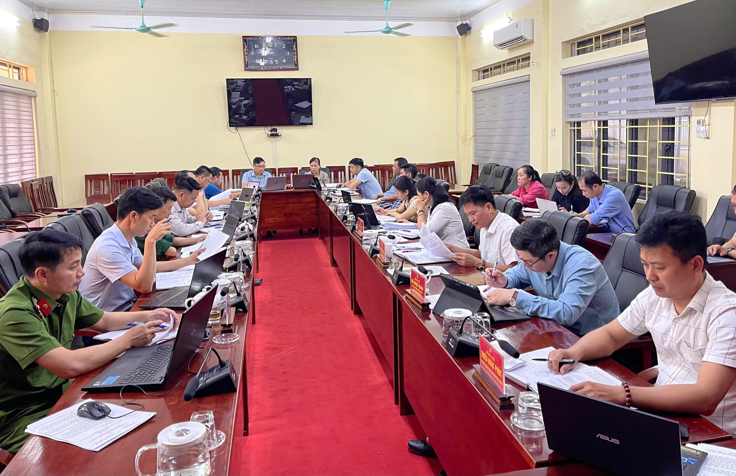 HỘI NGHỊ THƯỜNG TRỰC, BAN THƯỜNG VỤ ĐẢNG ỦY XÃ BẠCH XA