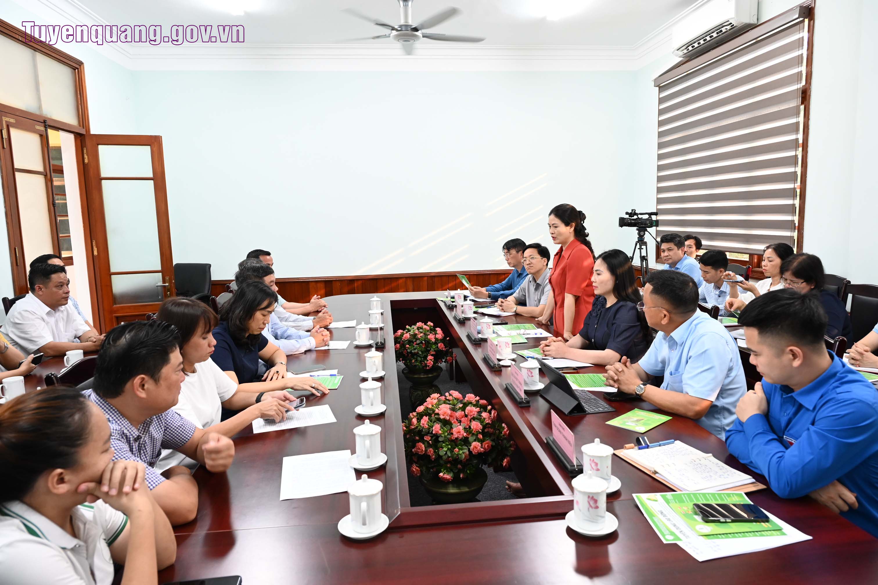 Phó Chủ tịch UBND tỉnh Vương Ngọc Hà làm việc với Tổng Công ty Cao su Đồng Nai