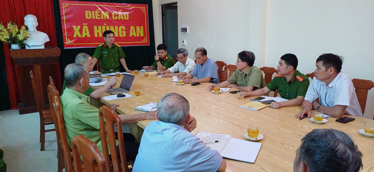 CÔNG AN XÃ HÙNG AN TĂNG CƯỜNG TIẾP XÚC GẶP GỠ NGƯỜI CÓ UY TÍN