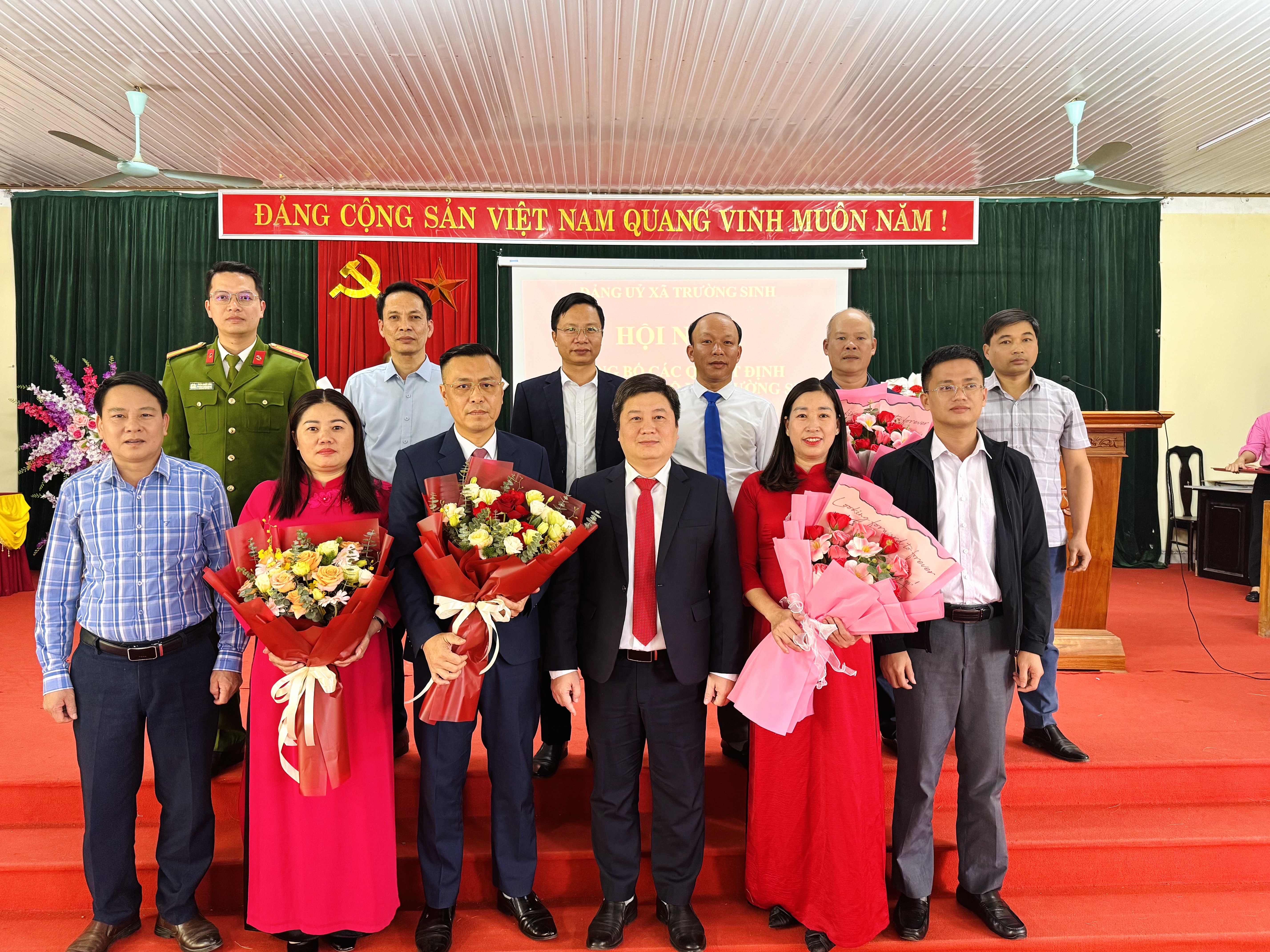 Đảng Bộ xã Trường sinh tổ chức Hội nghị công bố quyết định về công tác cán bộ