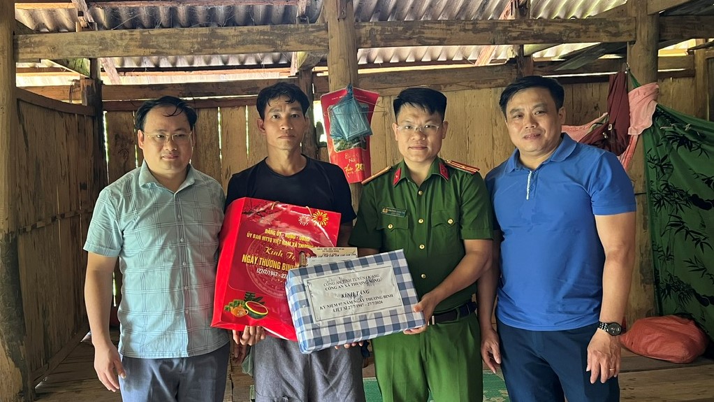 tặng qu&agrave; hườn 7 mới.jpg
